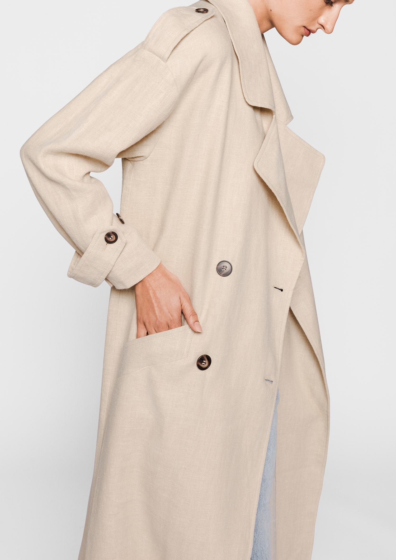 HEPBURN linen coat_beige_detail.jpg