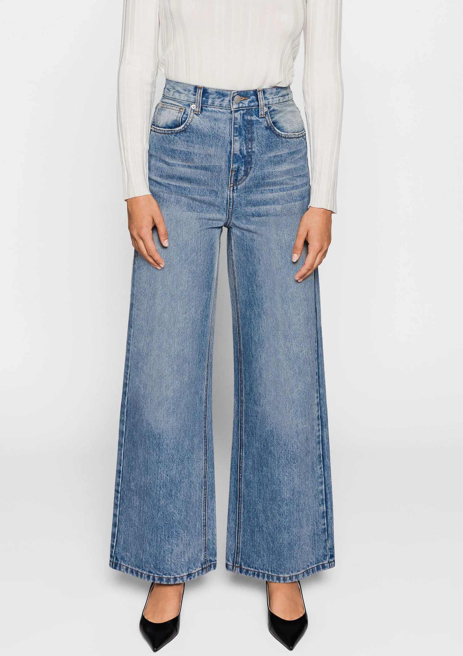 02 WIDE leg jean_front.jpg
