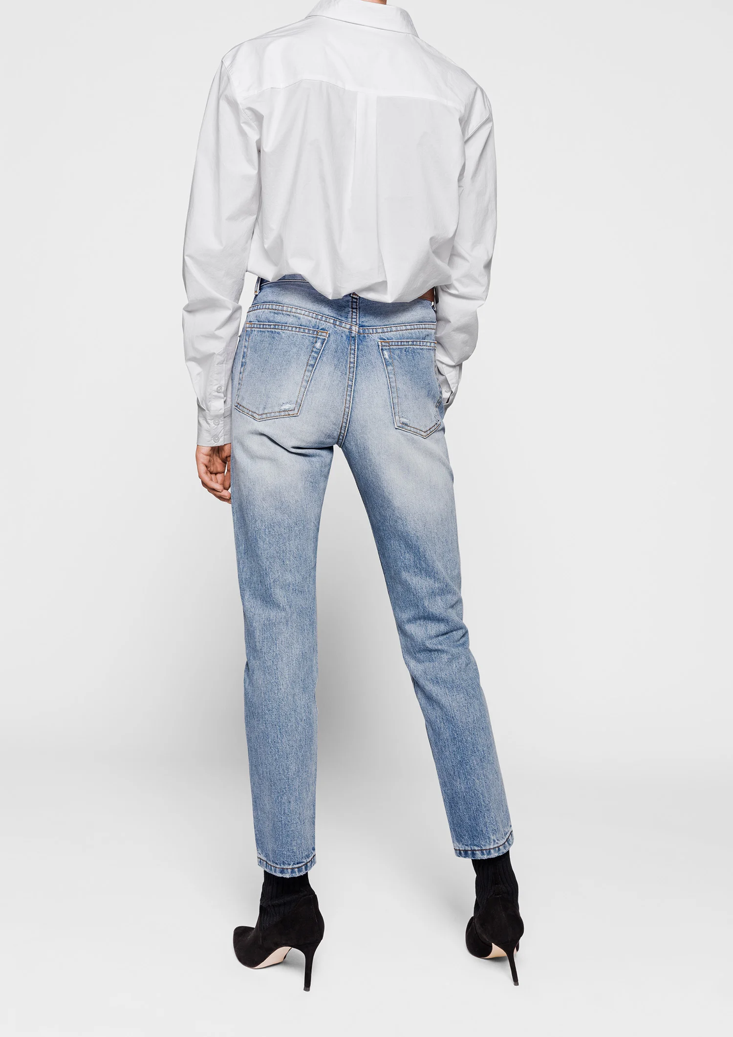 01 STRAIGHT jean_back.jpg