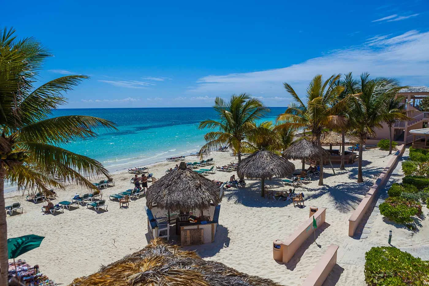 Bahamas beach.jpg