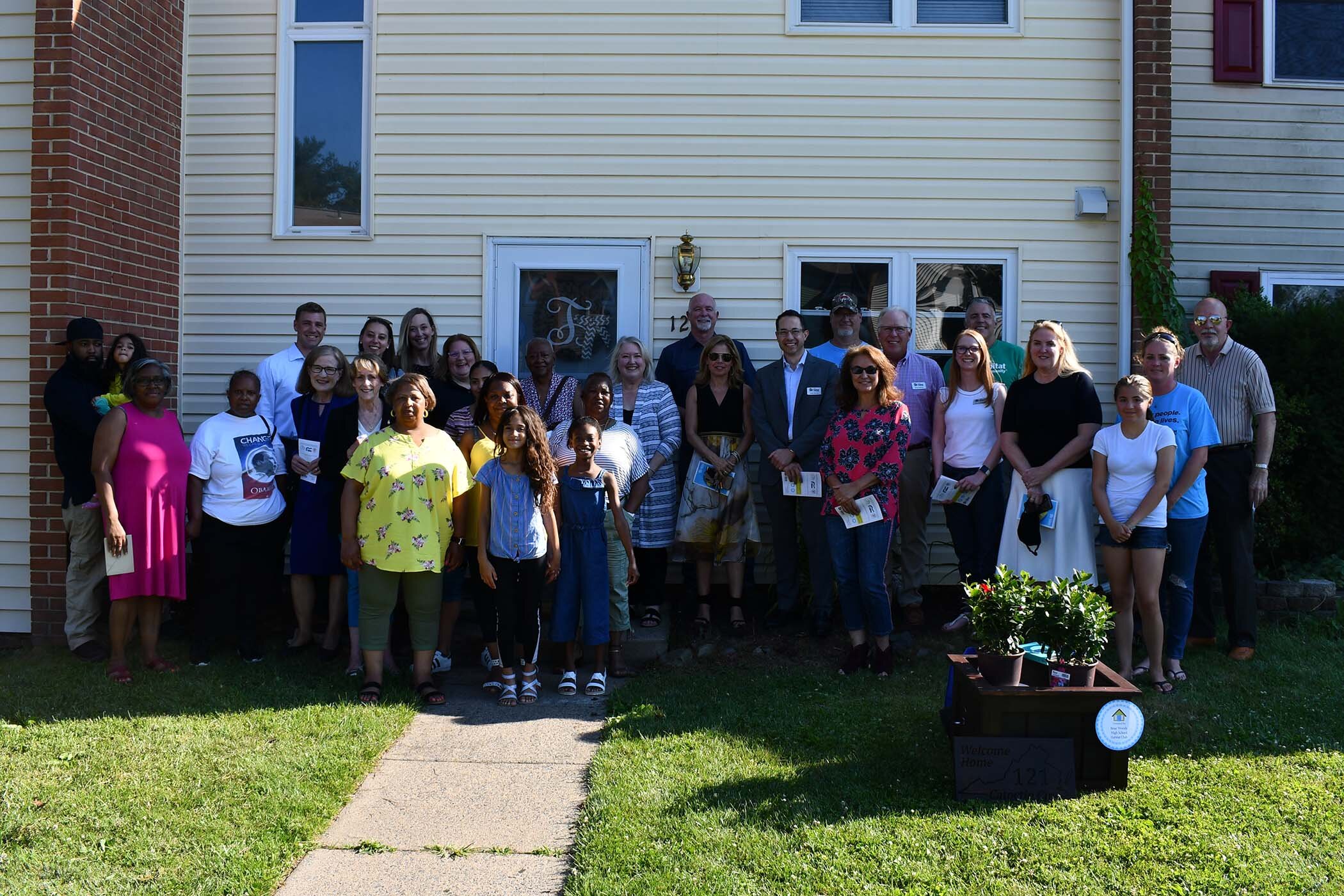 Turner dedication group photo.JPG