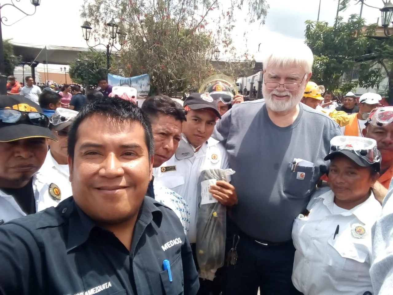 Doctors serving in disaster areas are happy when they have medicine and supplies they can use. You made sure Dr Amézquita got what he needed. You also supplied the 127th Company San Jose Pinula volunteer rescue squad, Dr Eric Estrada, and others. Thank you!