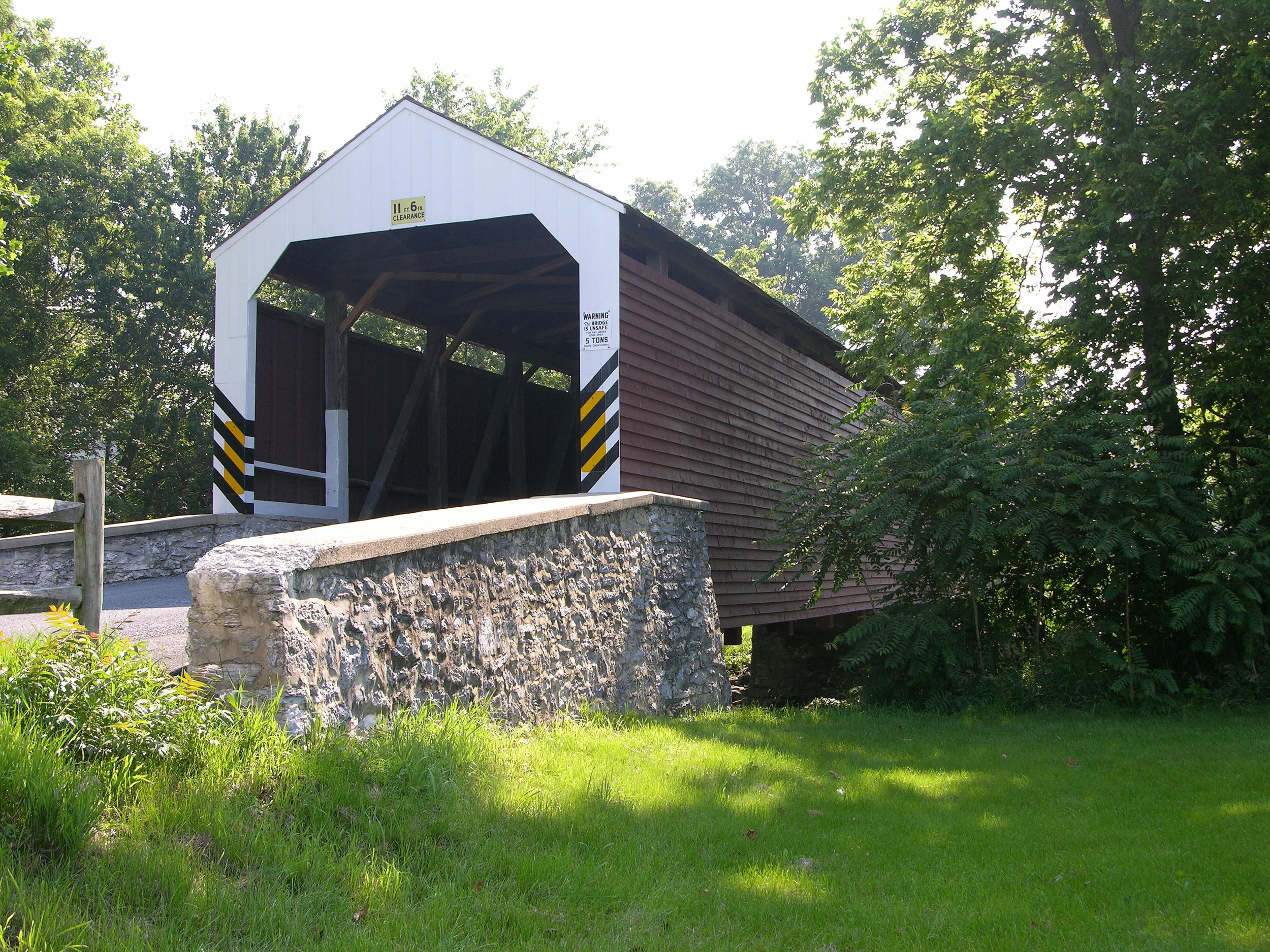 Schenck's_Mill_Covered_Bridge_Three_Quarters_View_3264px.jpg