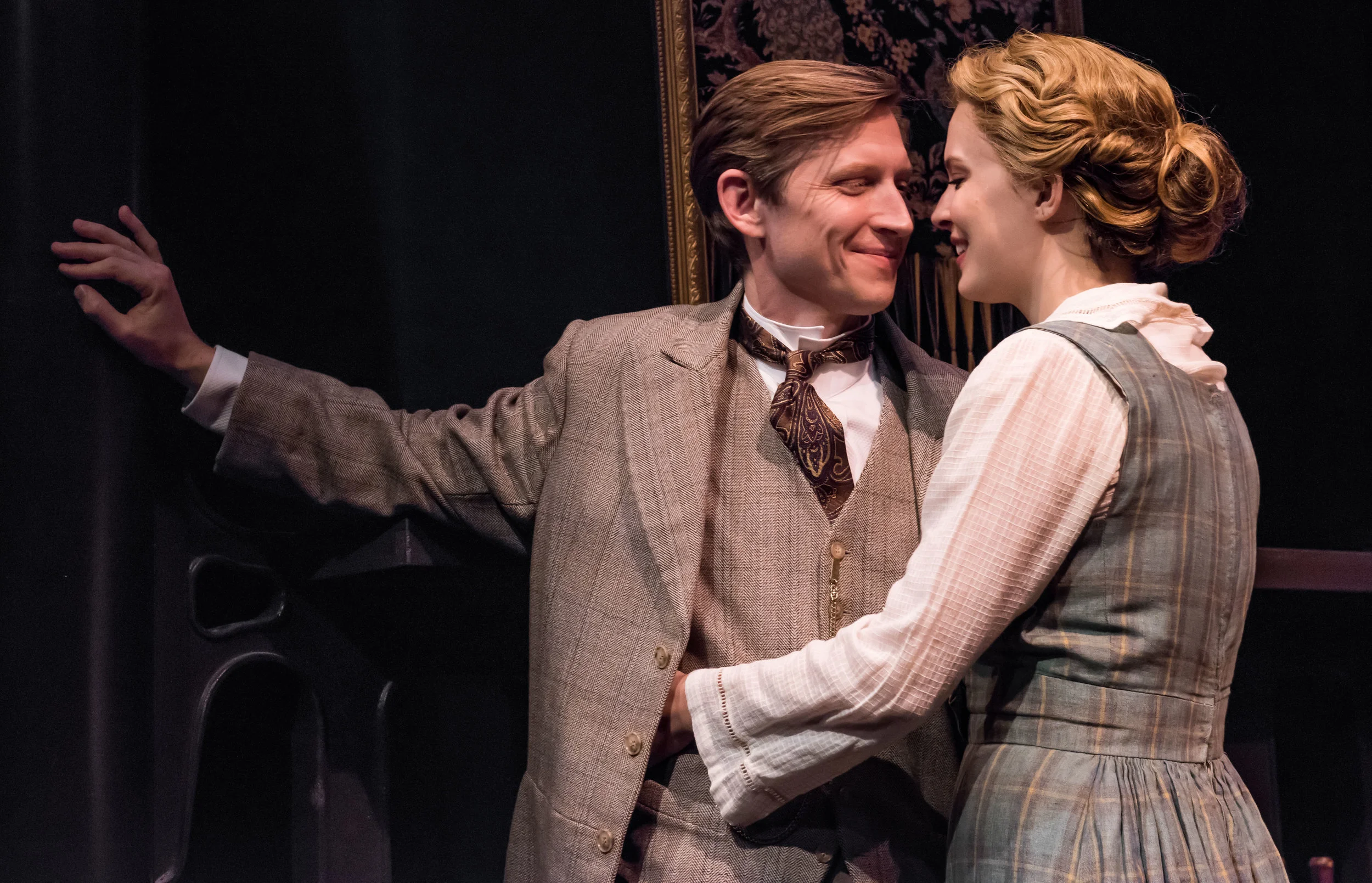 HINDLE WAKES (The Mint Theater)