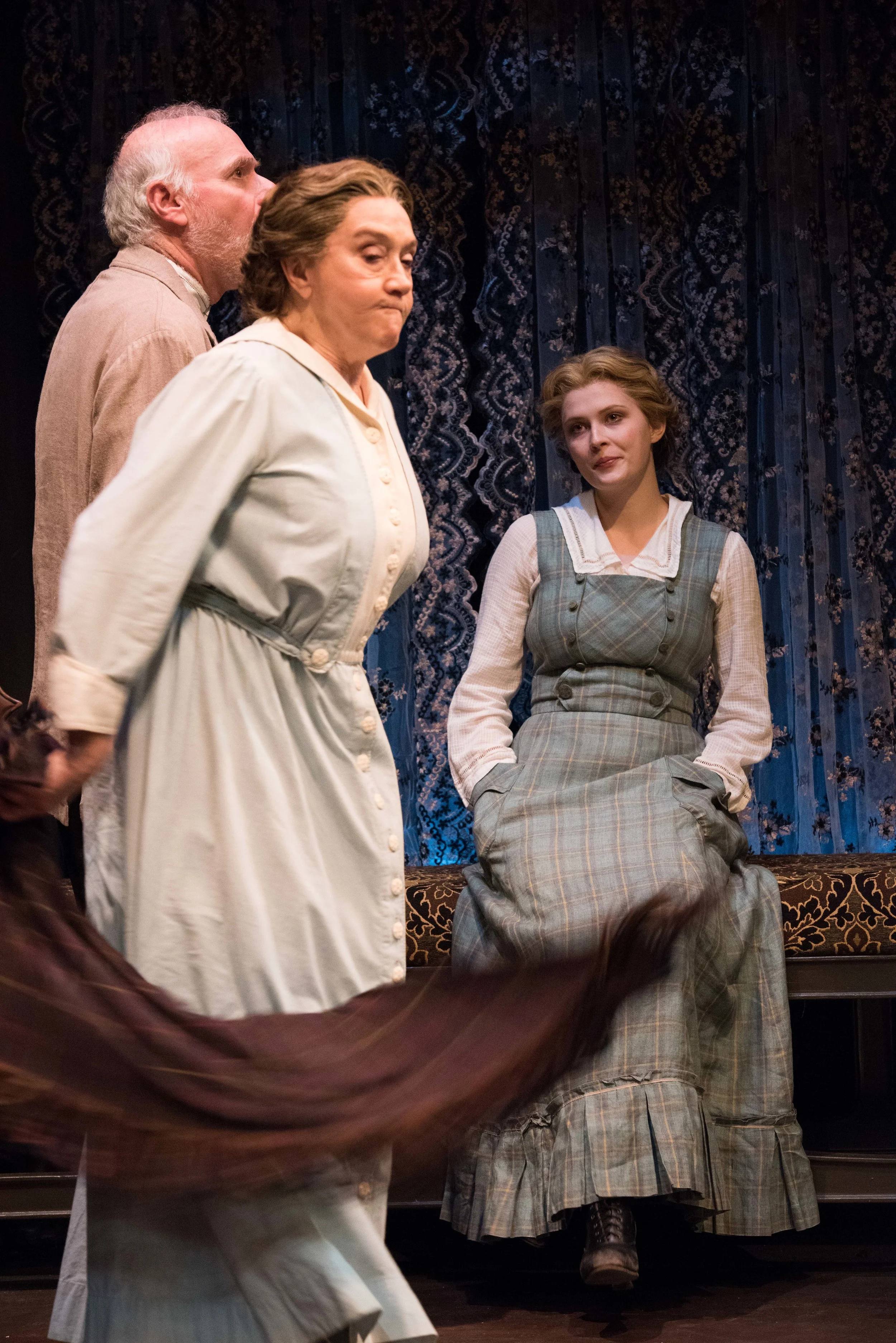 HINDLE WAKES (The Mint Theater)
