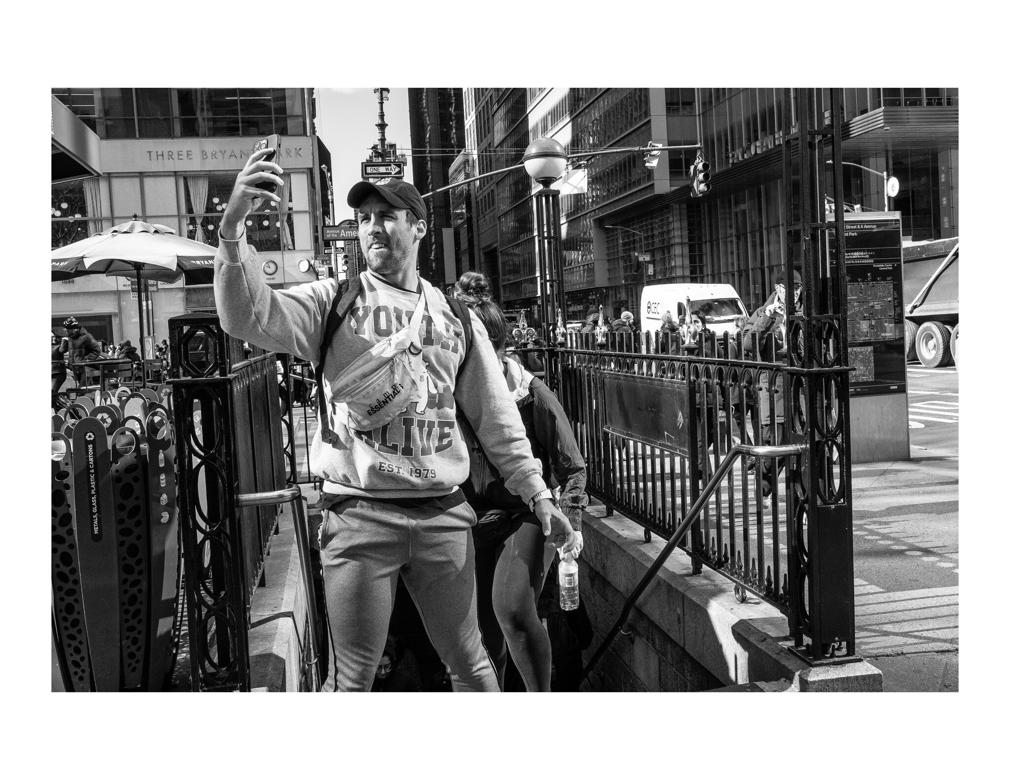 &bull;
.
.
.
.
#tcp #tcp365 #tcp3652023 #nyc #newyork #newyorkcity #nycphoto #nycphotography #nycprimeshot #nycstreets #newyorkers #nycstreetphotographer #manhattan #bryantpark #street #streetphoto #streetphotography #streetcaptures #urbanphotography