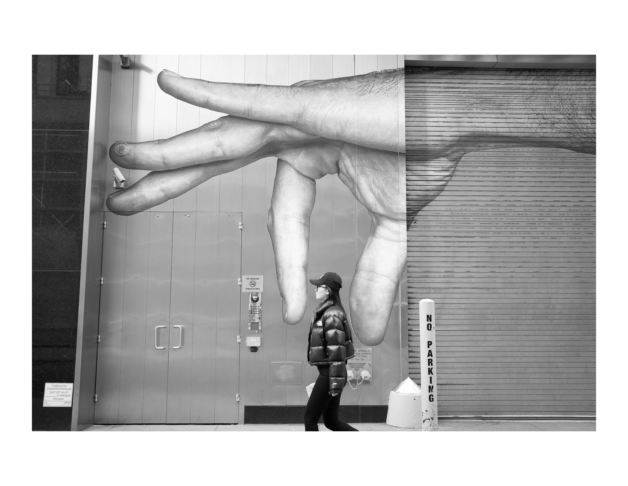 &bull;
.
.
.
.
#tcp #tcp365 #tcp3652023 #bw #bnw #blackandwhite #blackandwhitephotography #street #streetphoto #streetphotography #urban #urbanphoto #streetcapture #streetcaptures #nyc #nycphoto #nycstreets