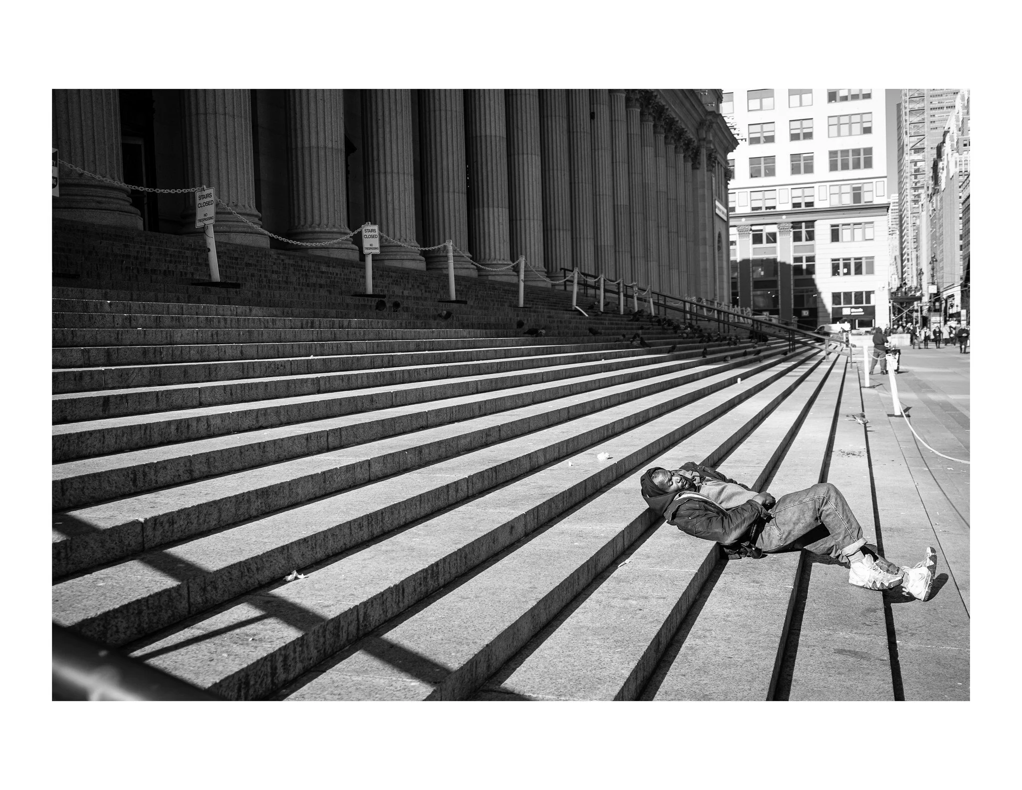 &bull;
_________
#nyc #newyork #newyorkcity #bw #bnw
#blackandwhite #blackandwhitephoto
#blackandwhitephotography #monochrome #street
#streetphoto #streetphotography #streetlife #tcp
#tcp365 #tcp3652023 #permissiontolook