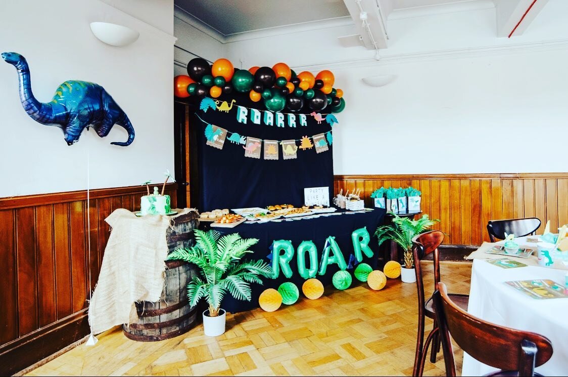 Last look at our roarsome dinosaur party. With party numbers reduced to 6 people, this party shows clearly you can party smaller, party harder!! 🦖