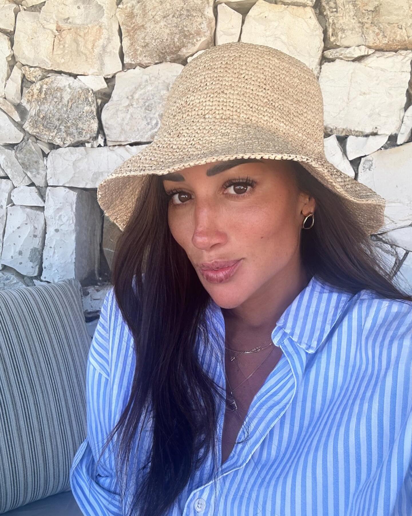 Bonita&rsquo;s raffia bucket hat has just landed and is a summer classic, whether you&rsquo;re sunbathing on the beach or exploring the city on sun-soaked days, Bonita&rsquo;s raffia bucket will suit all vacation plans 🍋☀️💛

#boutiquebonitaglobal #