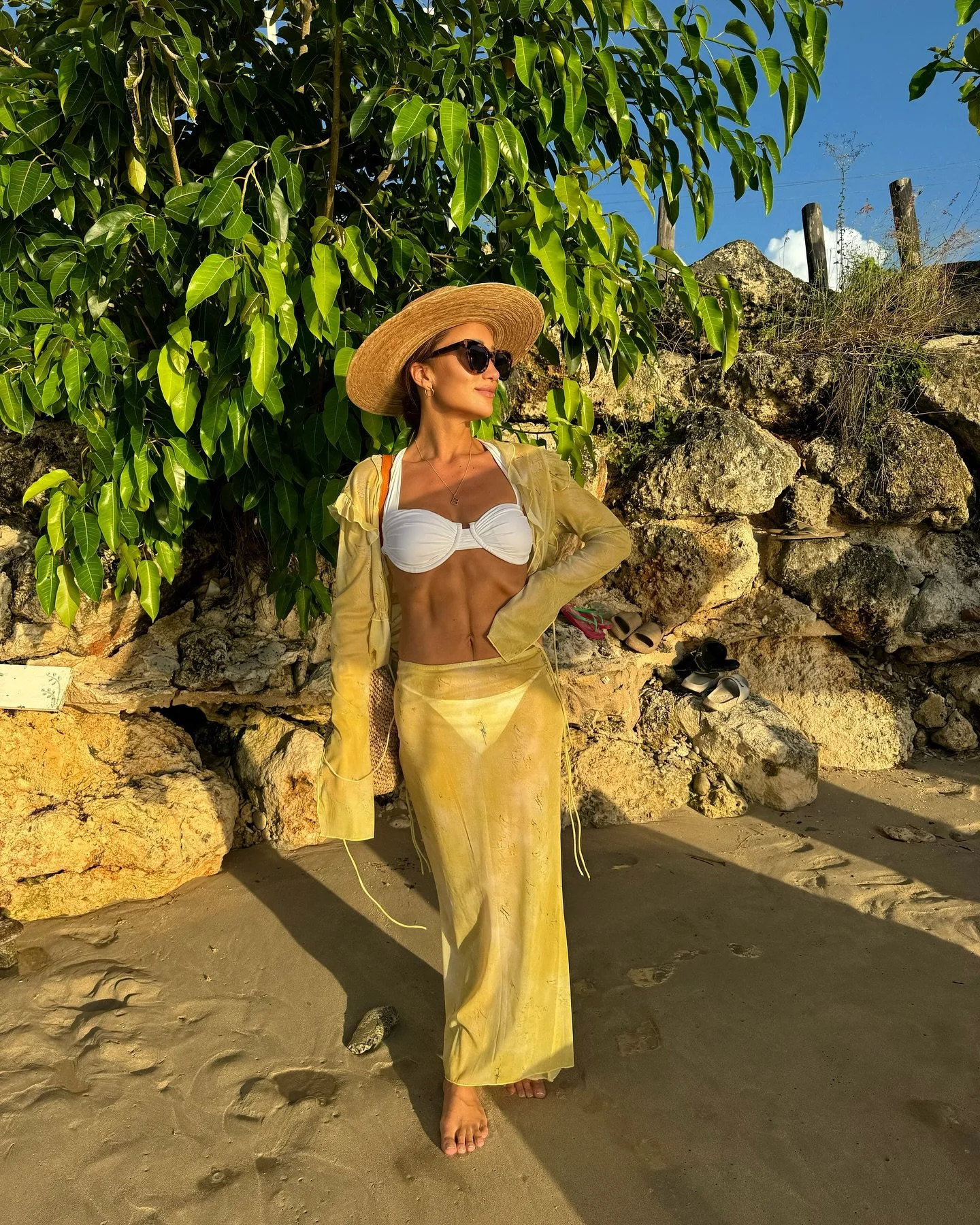 Introducing Bonita&rsquo;s Elsa co-ord, styled with the personalised classic palm leaf tote and palm leaf panama hat ✨🌴🌸

Add a touch of sophistication to your beach chic look with our stunning &lsquo;Elsa&rsquo; co-ord maxi skirt &amp; ruffled blo