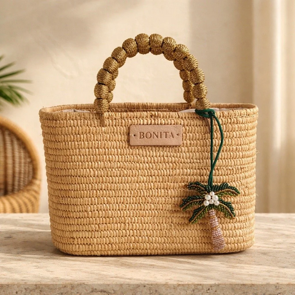 Bonita Raffia Palm - Palm tree