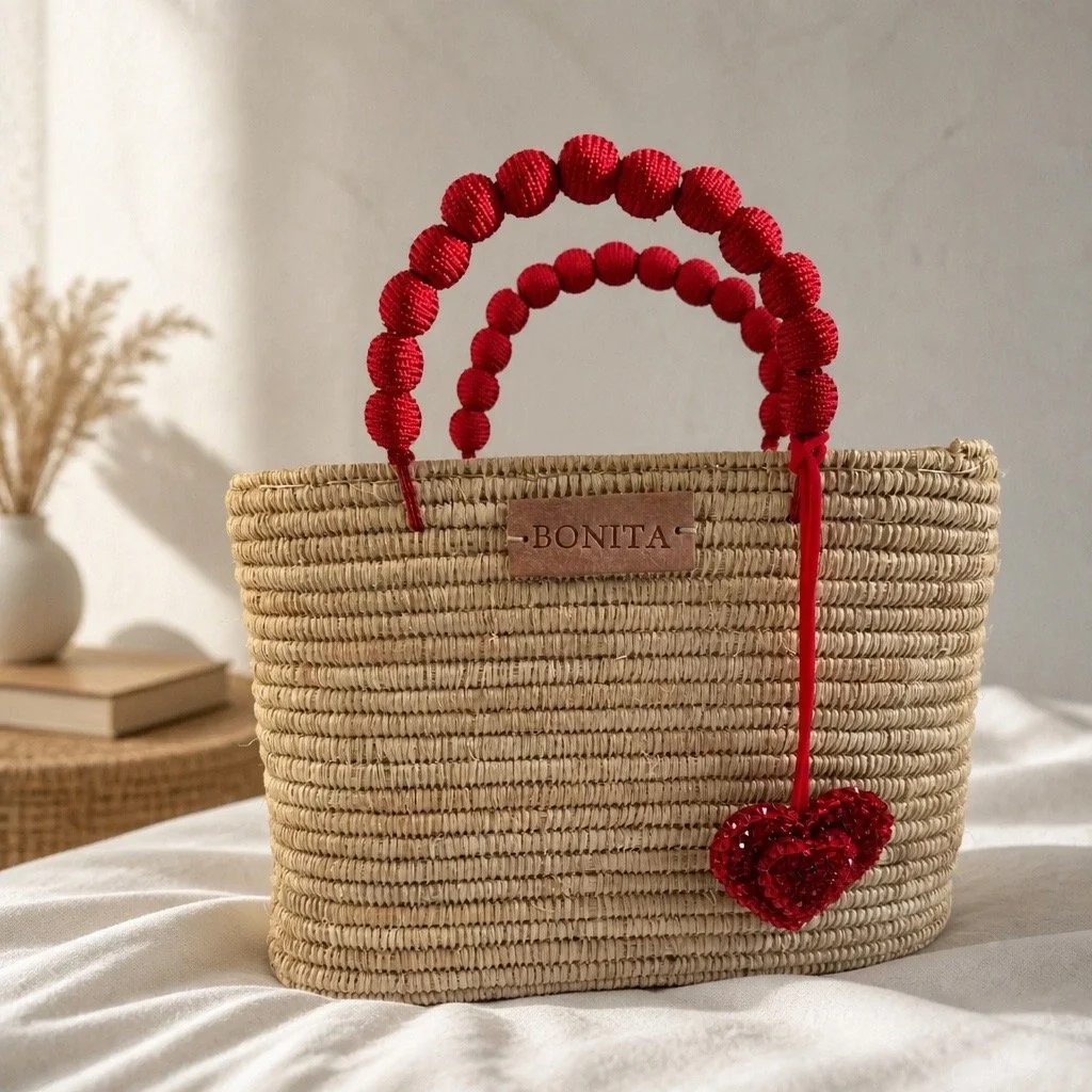 Bonita Raffia Palm - Queen of hearts