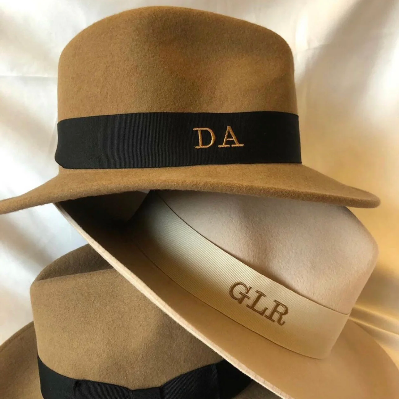 AEC806CF-8A26-47CD-AD15-6B3DCCD6D933