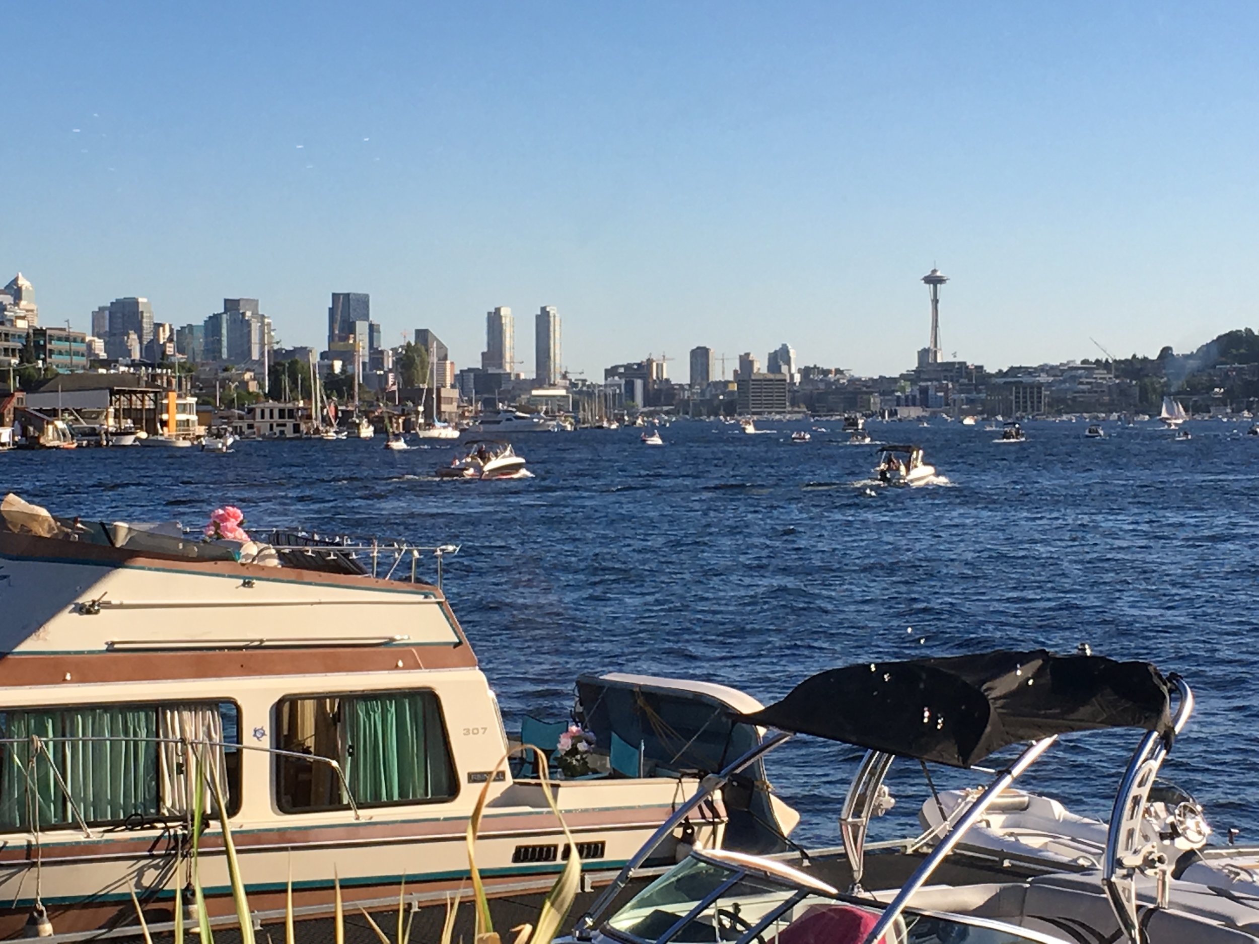 View of Seattle skyline and Lake Union from Ivar's Salmon House