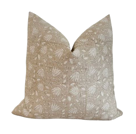 Sloane Designer Pillow Cover.png