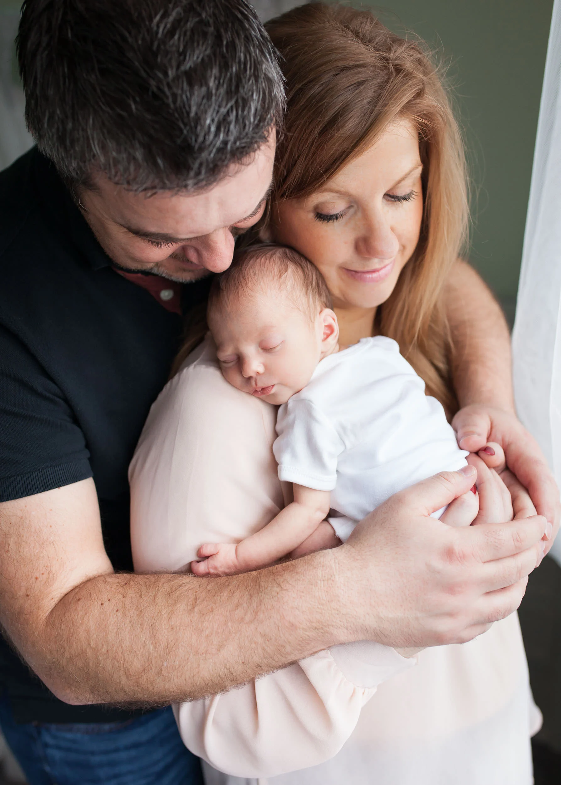 Newborn Porfolio-11.jpg