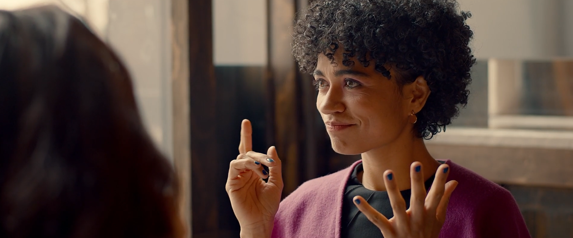 TMM Lauren, restaurant gesturing.png