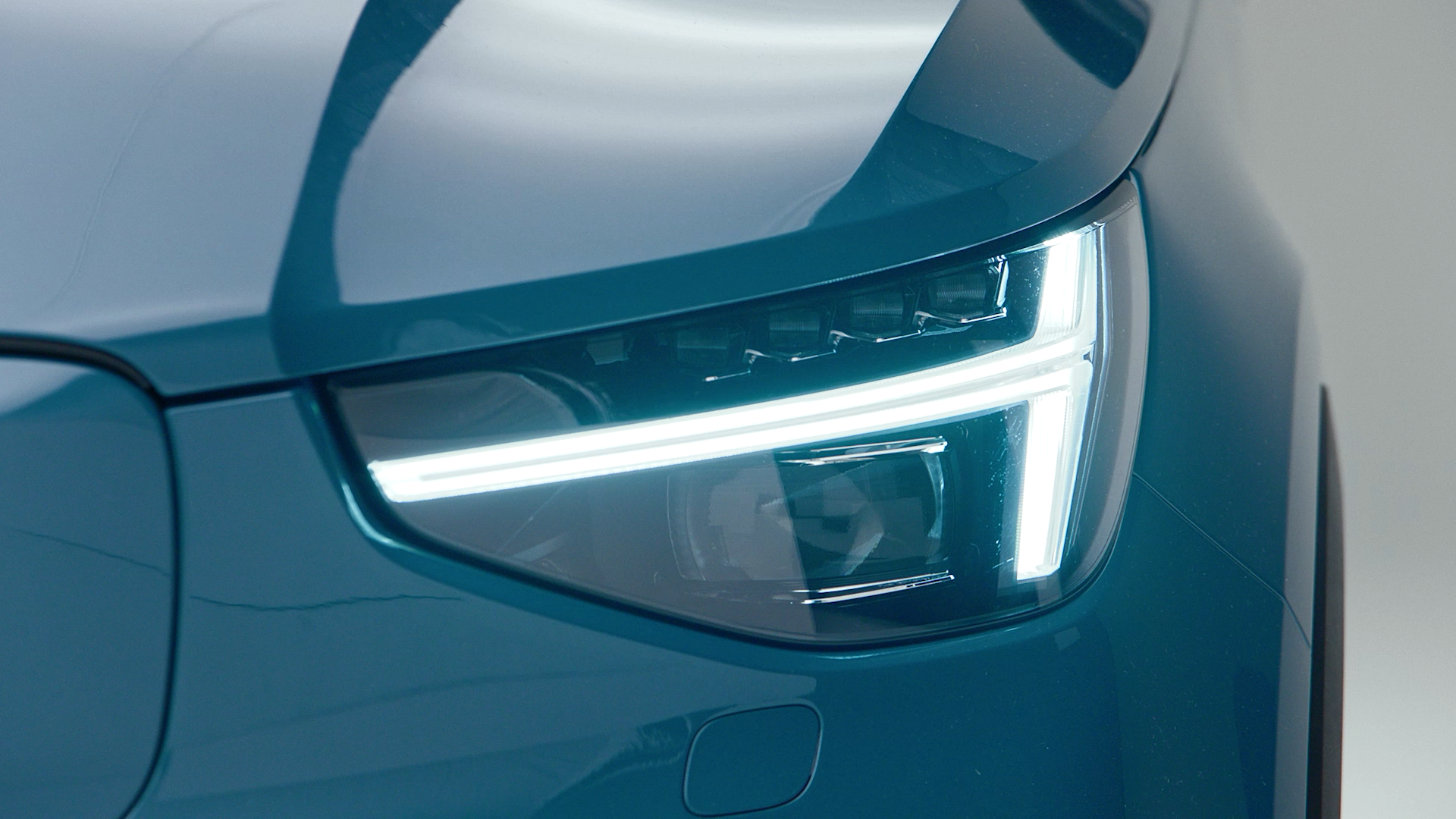 Volvo Left front.png