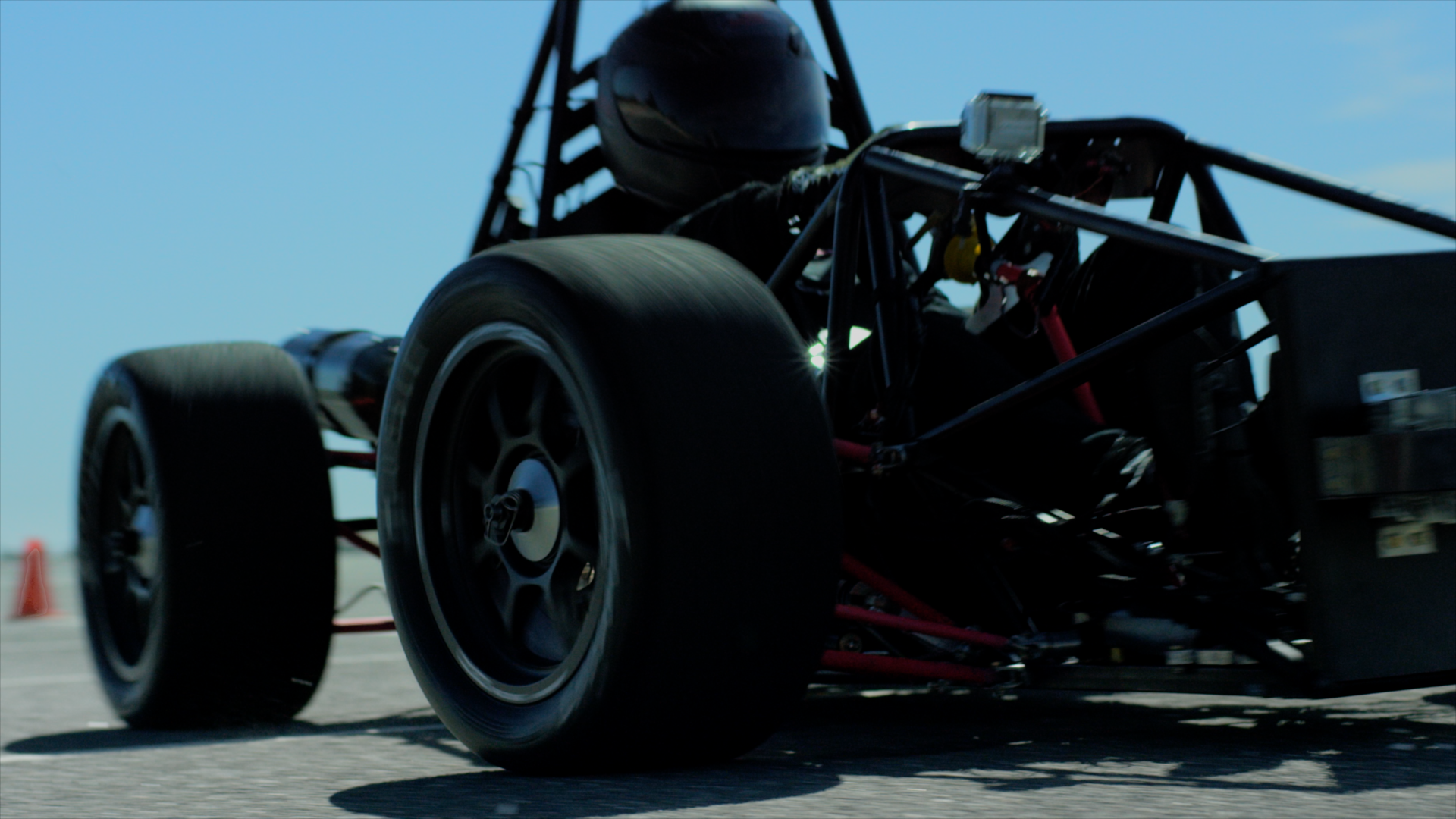 Hoosier Daddy big tire.png