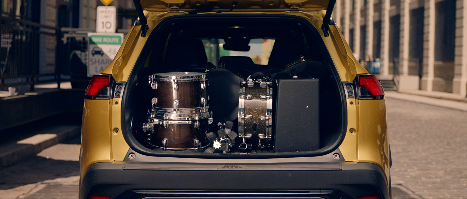 Toyota Corolla Cross Weinzierl Open Trunk.png