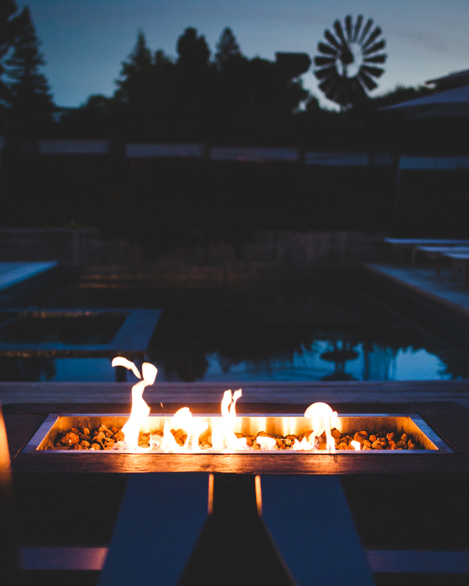 outdoor-fireplace.jpg