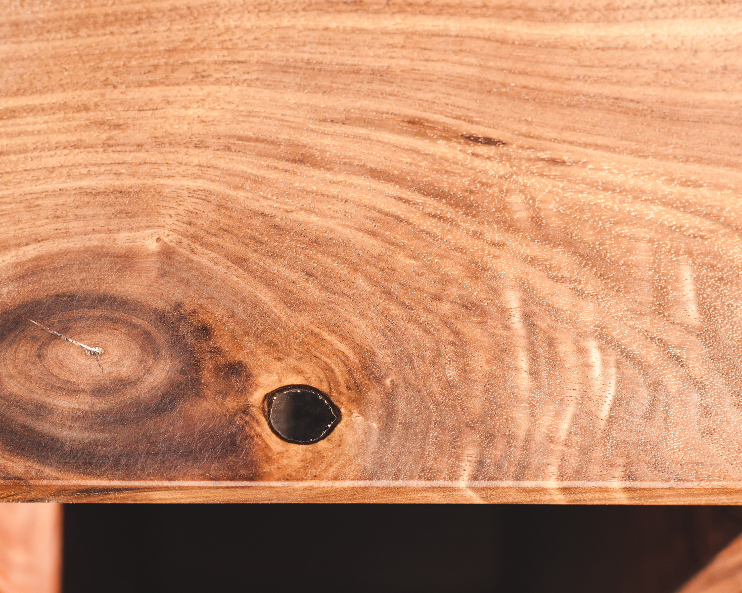 wood-knot.jpg
