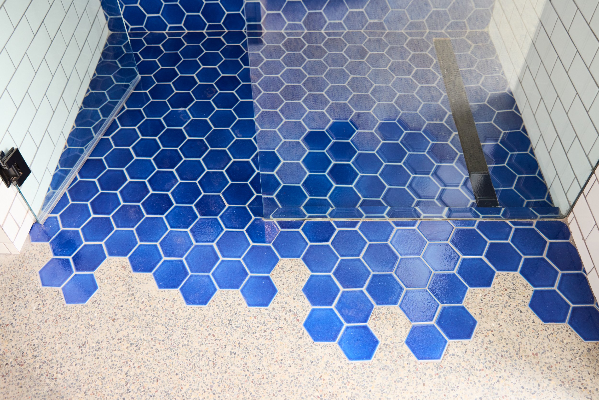 hexagon floor tile.jpg