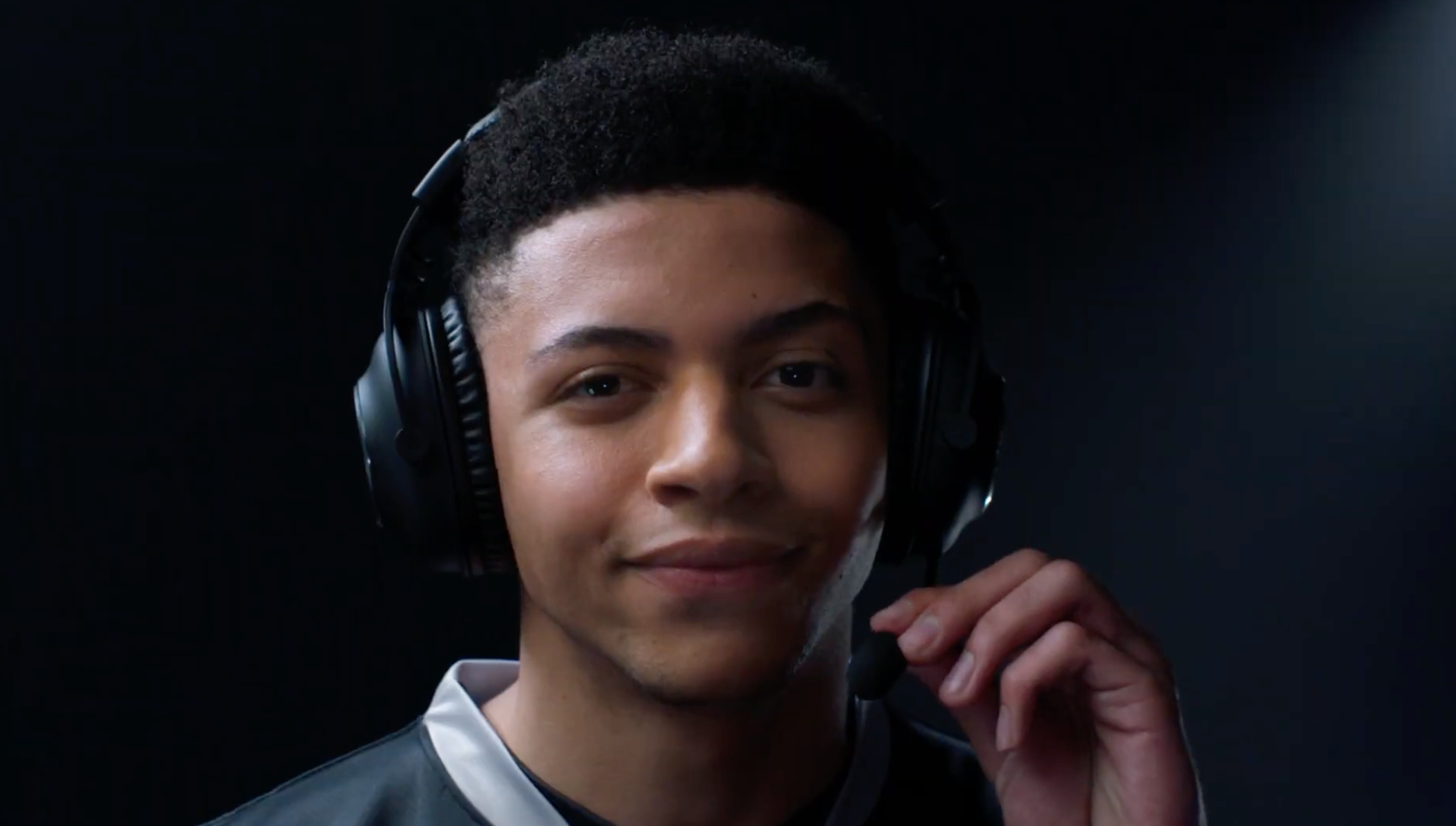 LOGITECH - Play To Win