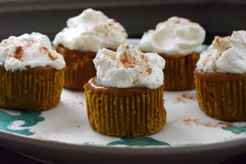 pumpkin pie cupcakes 2.jpg