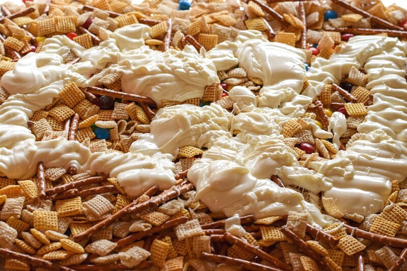 drizzle+on+the+white+chocolate.jpg