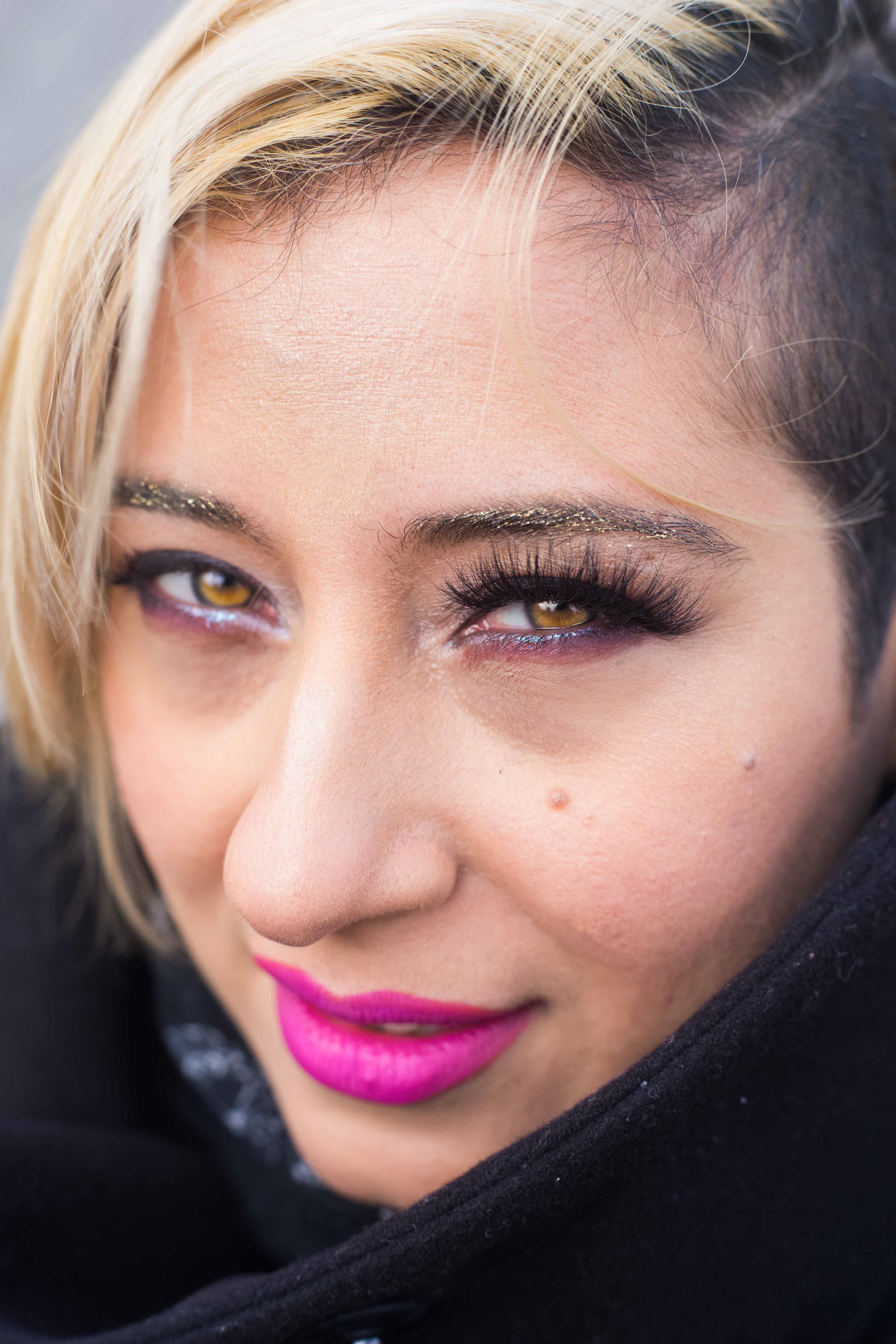 Halfway done with eyelashes! MUA: LUISA PUMA (INSTAGRAM @LEPUMA1) PHOTOGRAPHER: HANS ALCINDOR (INSTAGRAM @MISTERCANON) 