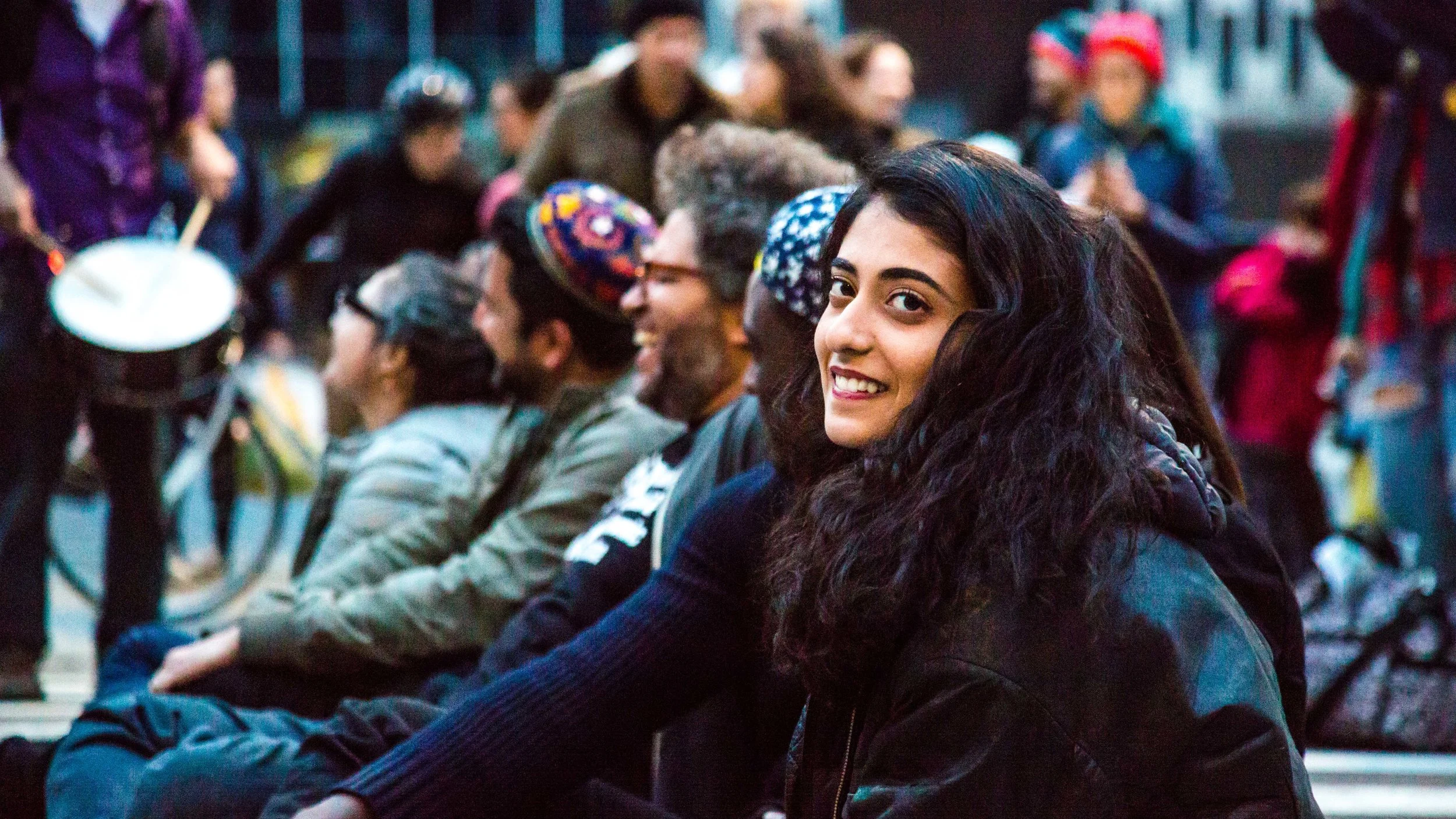 4.13.17_SederInTheStreets-34.jpg