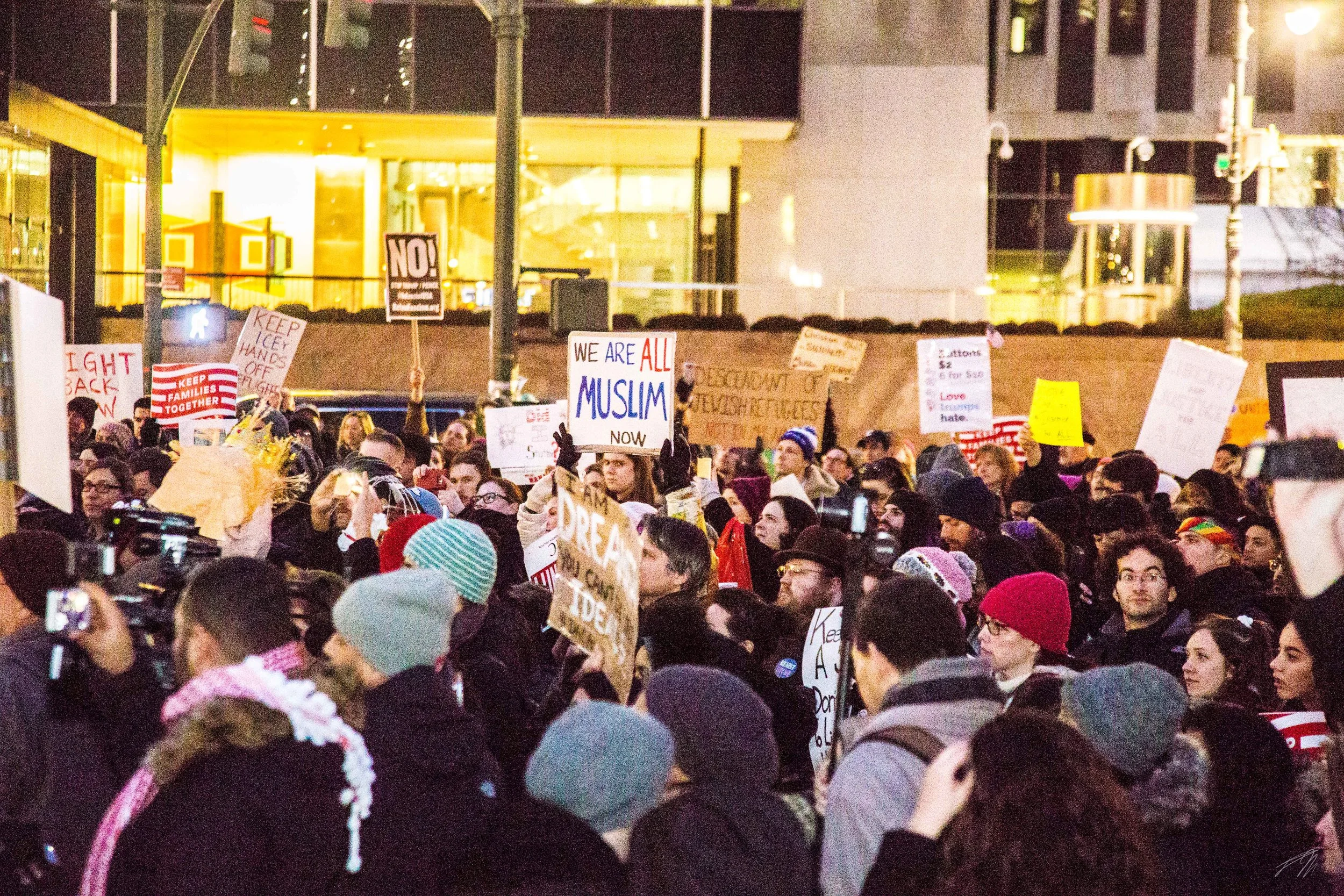 2.1.17_NoBanNoWall_FoleySquare_DavidMoriya-15.jpg