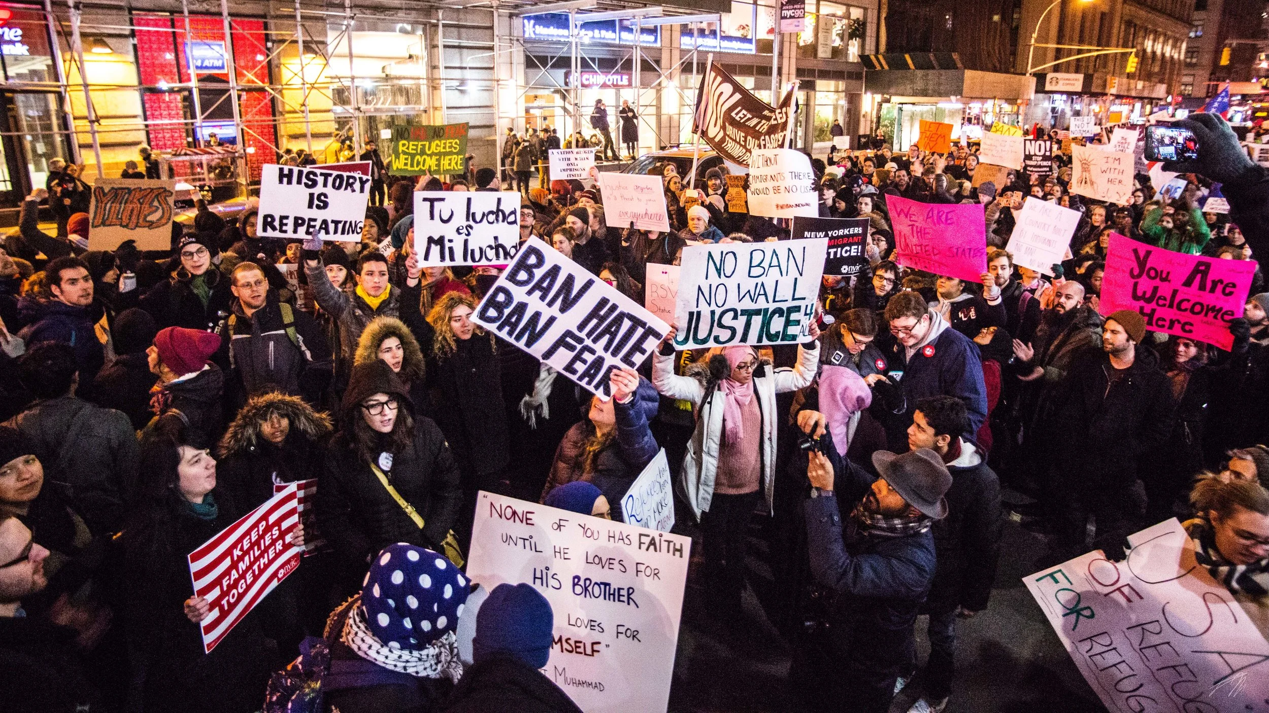 2.1.17_NoBanNoWall_FoleySquare_DavidMoriya-103.jpg