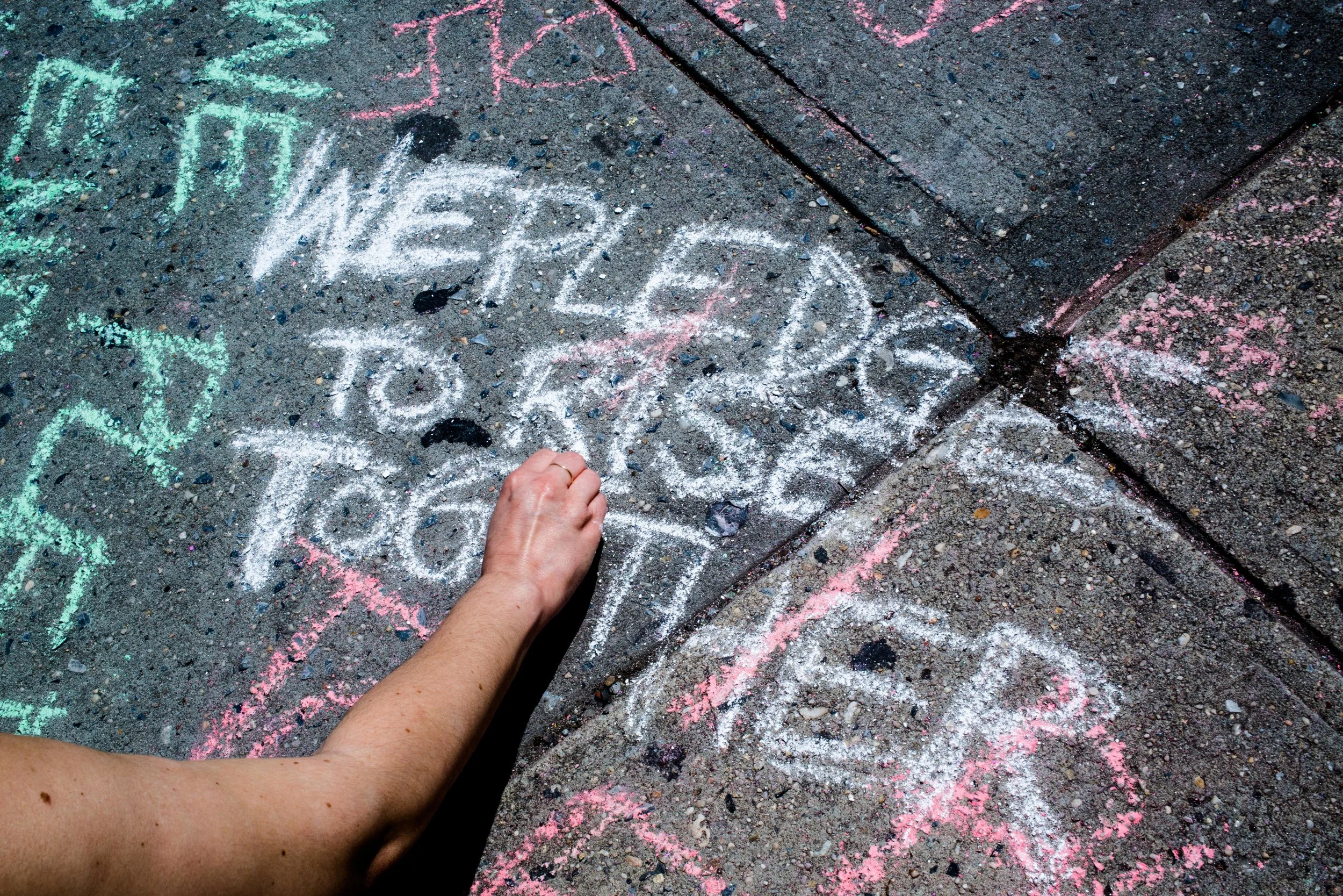 5.8.17_RallyForLinda_Chalk-32.jpg