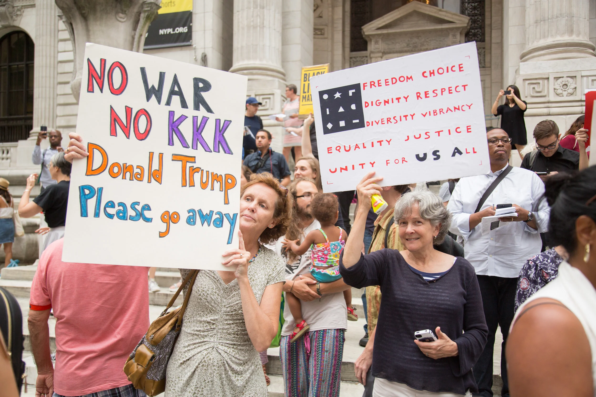 8.14.17_RiseResist.NoWar-68.jpg