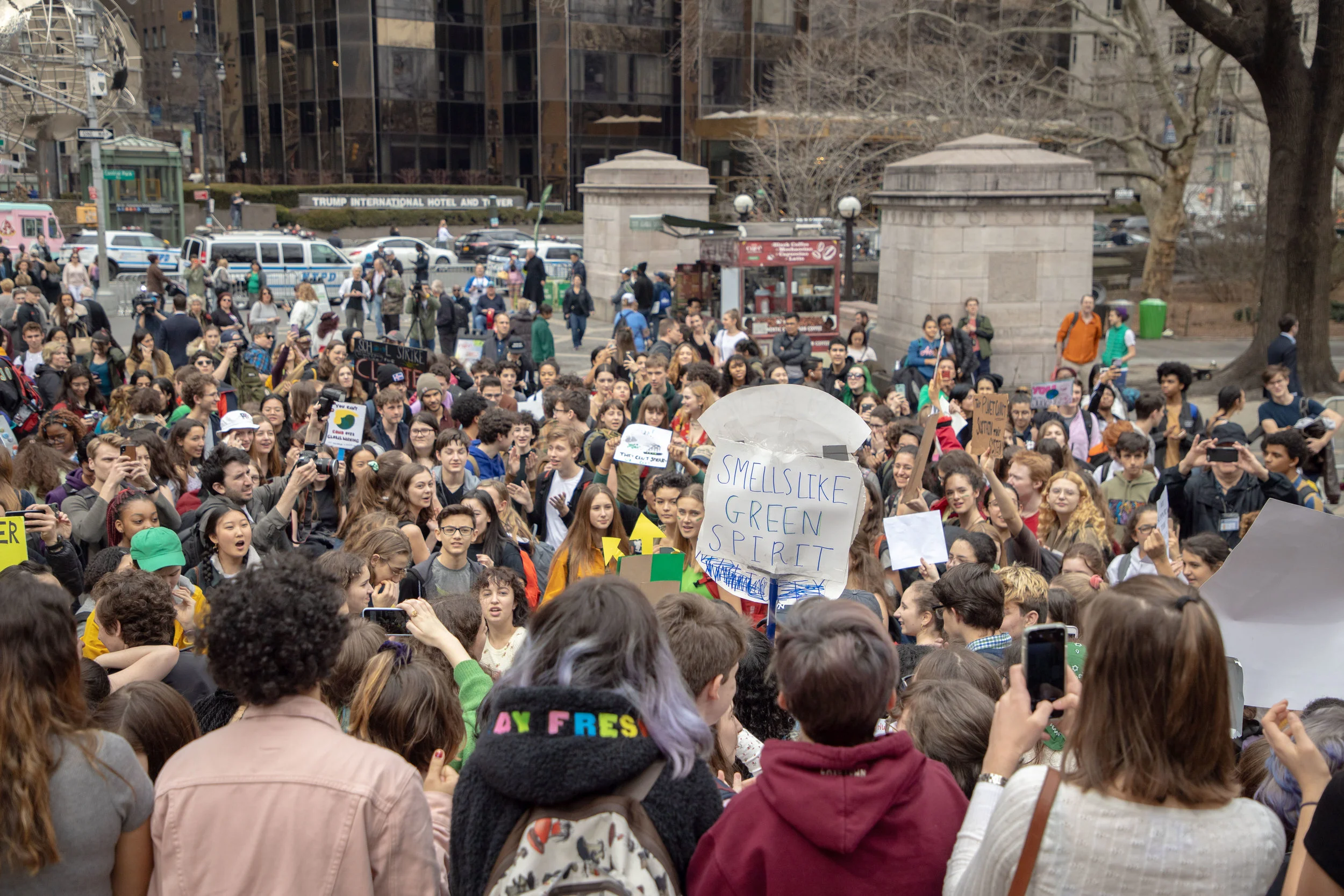 3.15.19_YouthClimateStrike_NYC_ColumbusCircle-15.jpg
