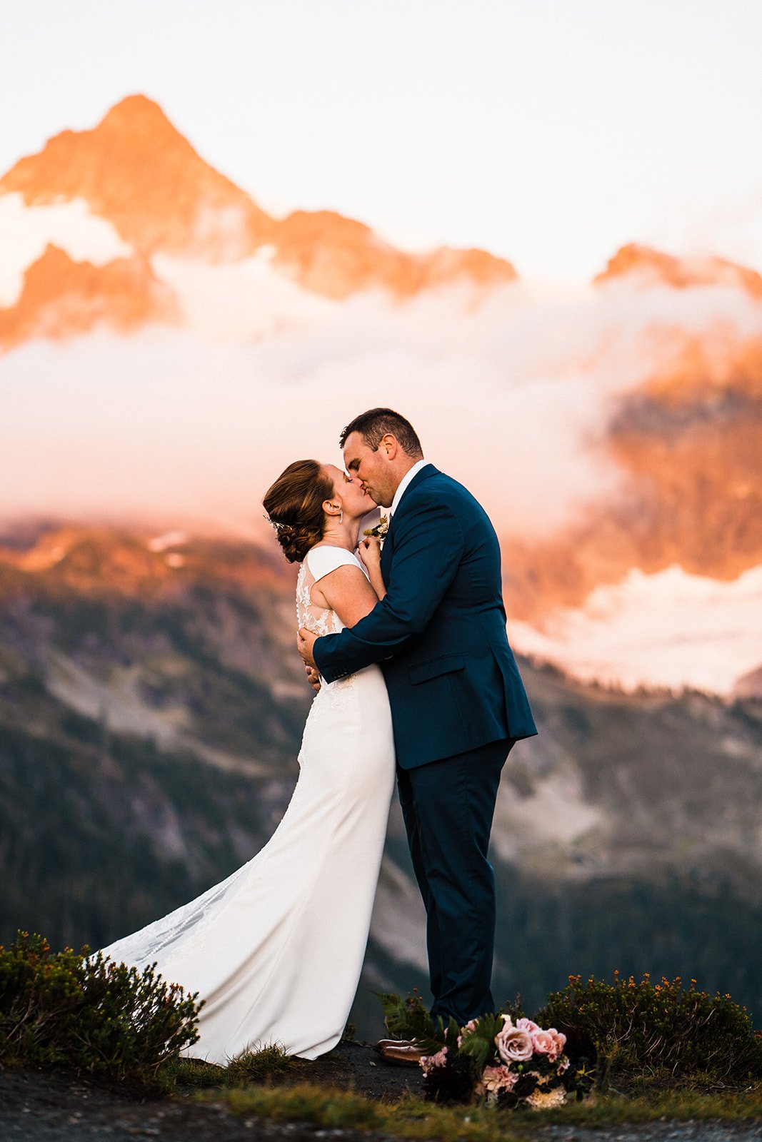 Emily_Ian_North_Cascades_Elopement_The_Foxes_Photography_409.jpg