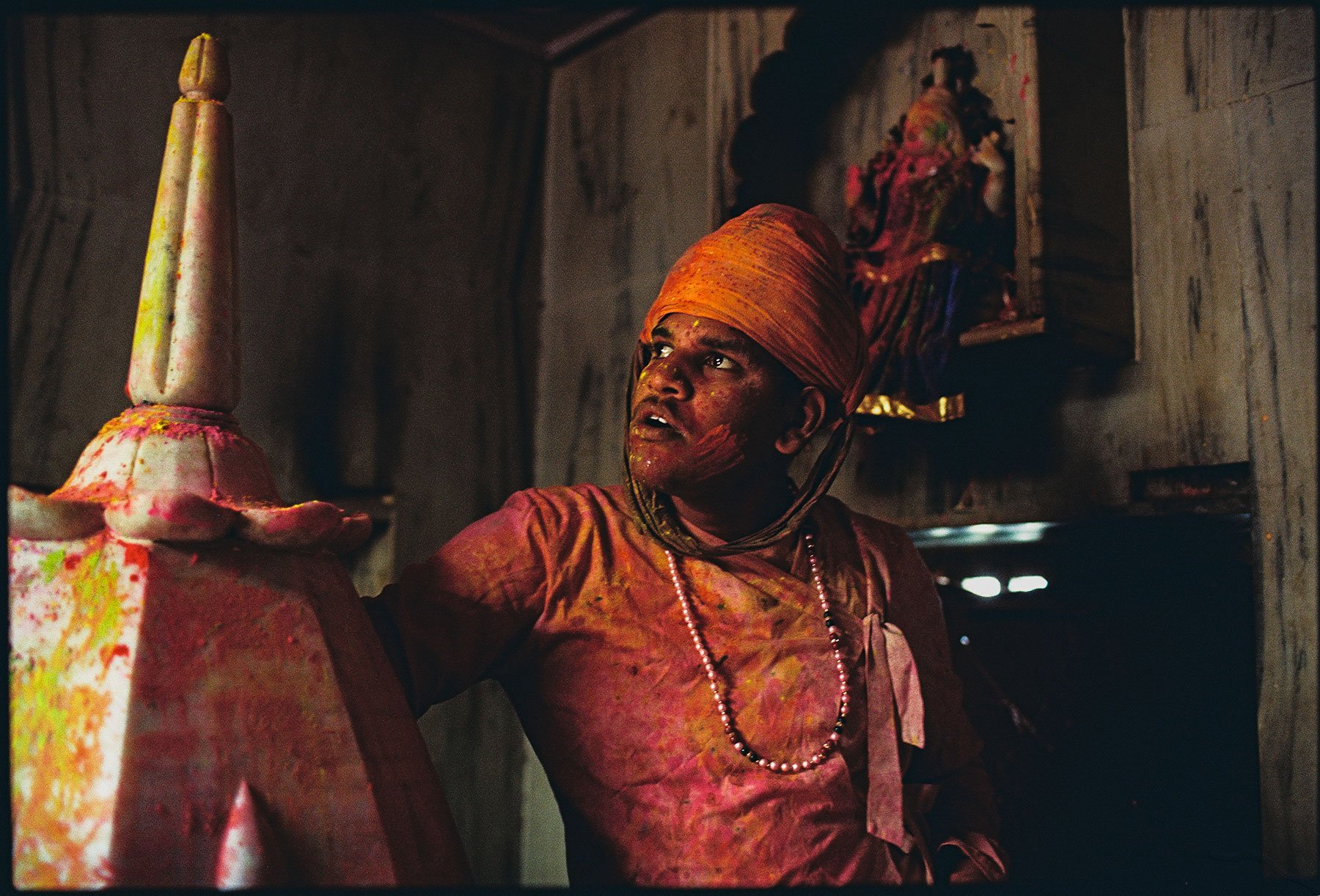 Nandgoan-Temple-Holi-India-Jacob-Lambert-Film-07.jpg