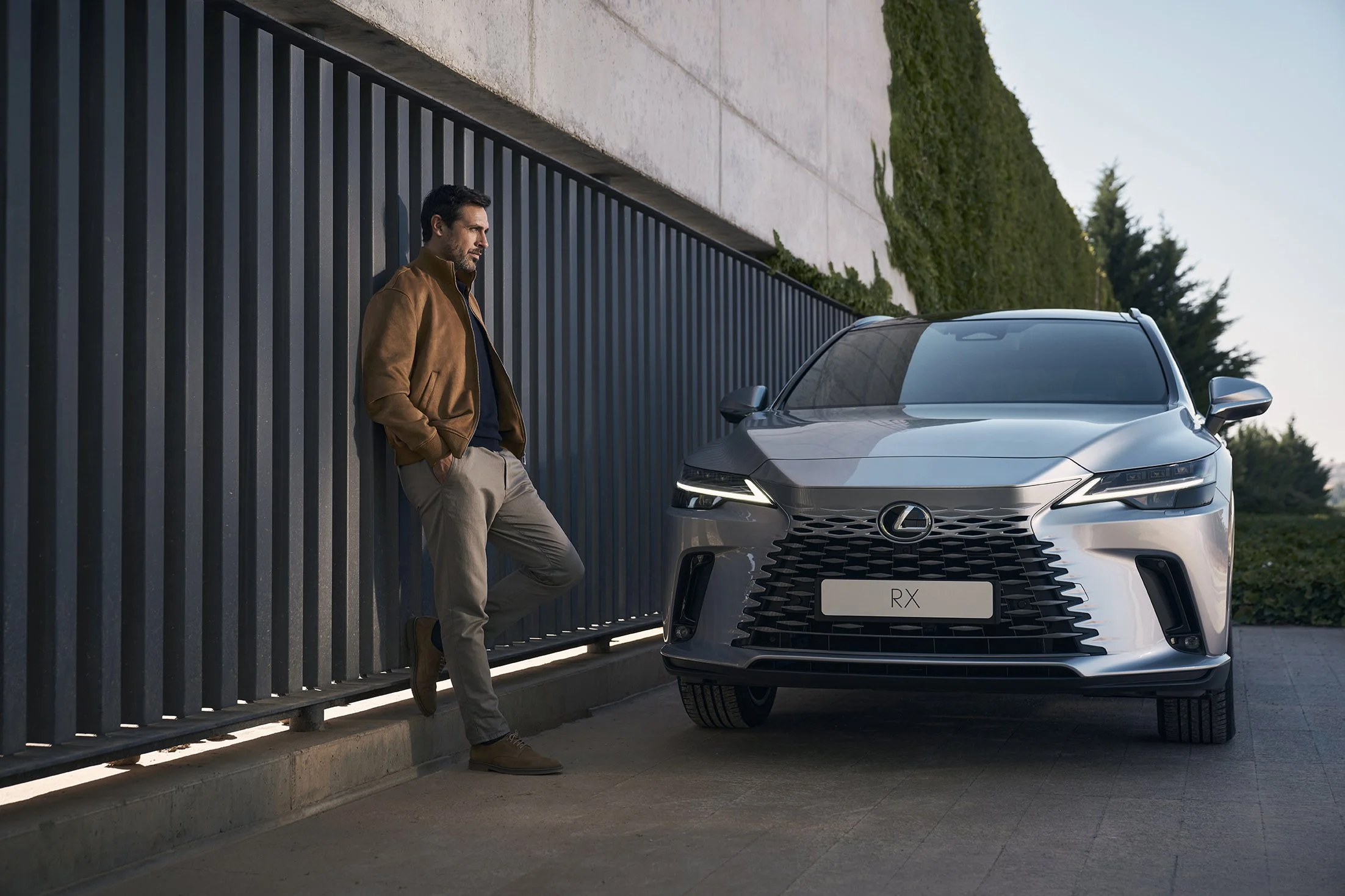 LexusRXPhev3.jpg