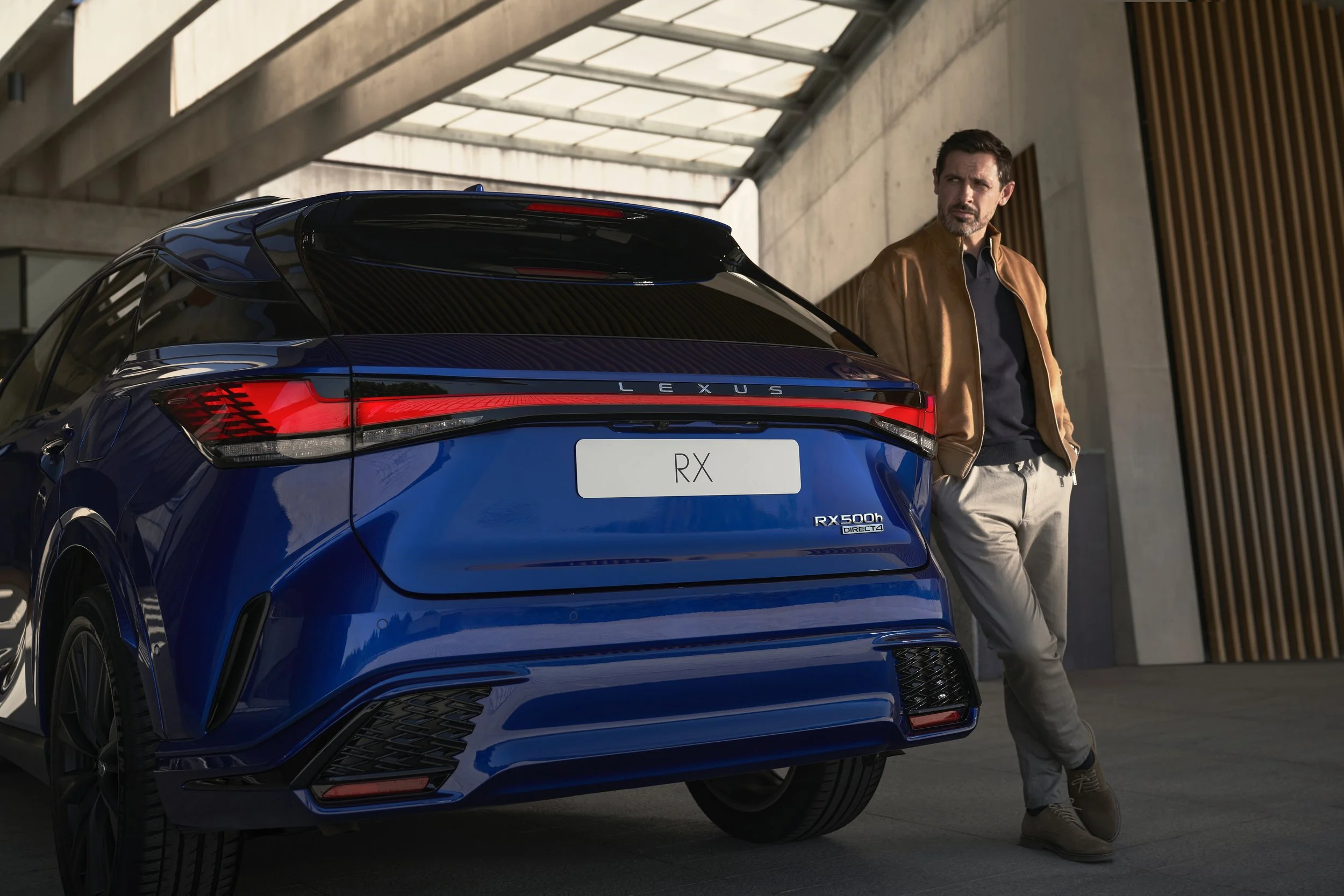 Lexus_RX_KV_Lifestyle_Sapphire-Blue-F-Sport-500H_176-02a_FINAL LR.jpg