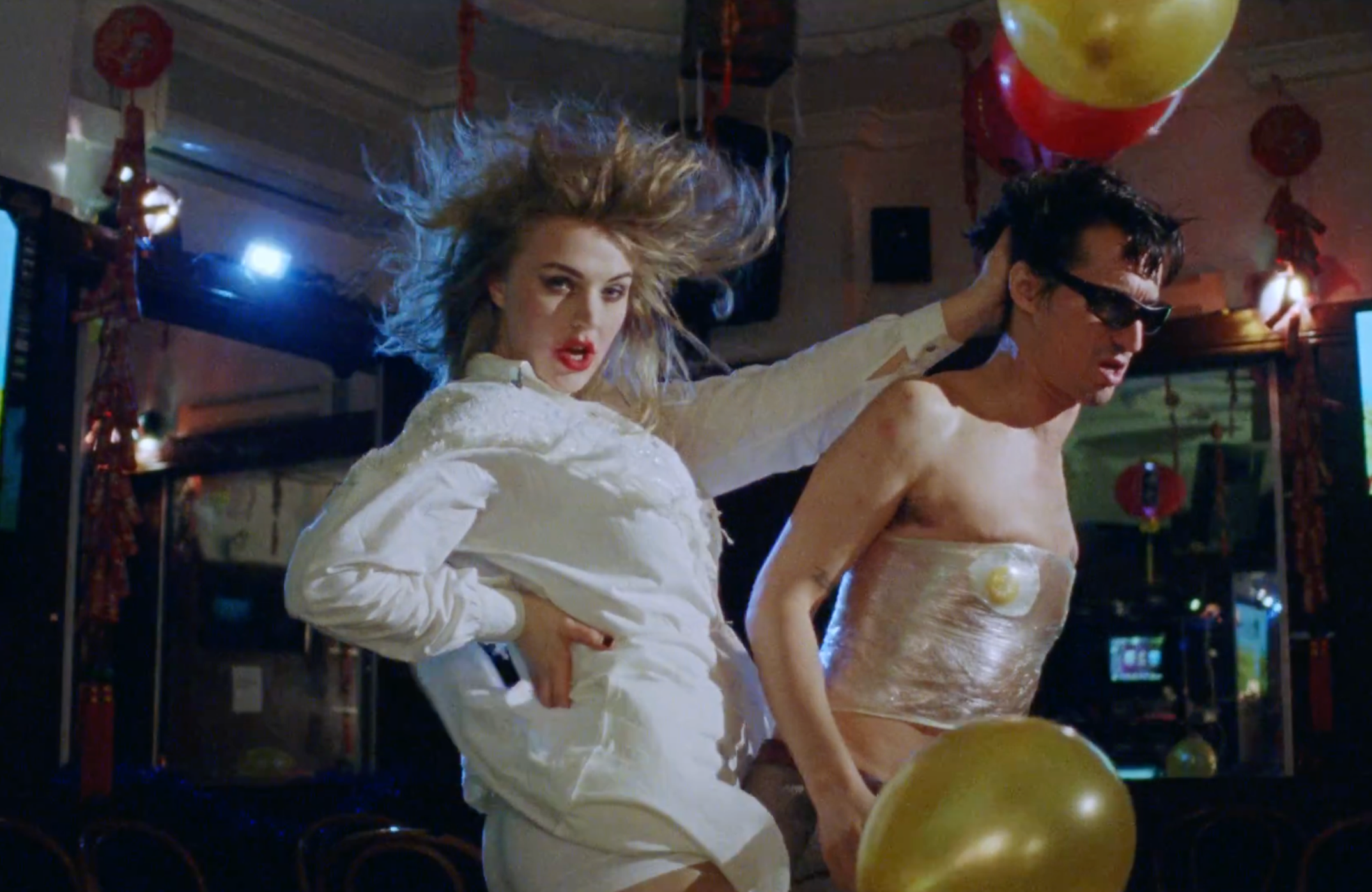 THE MOONLANDINGZ: THE STRANGLE OF ANNA