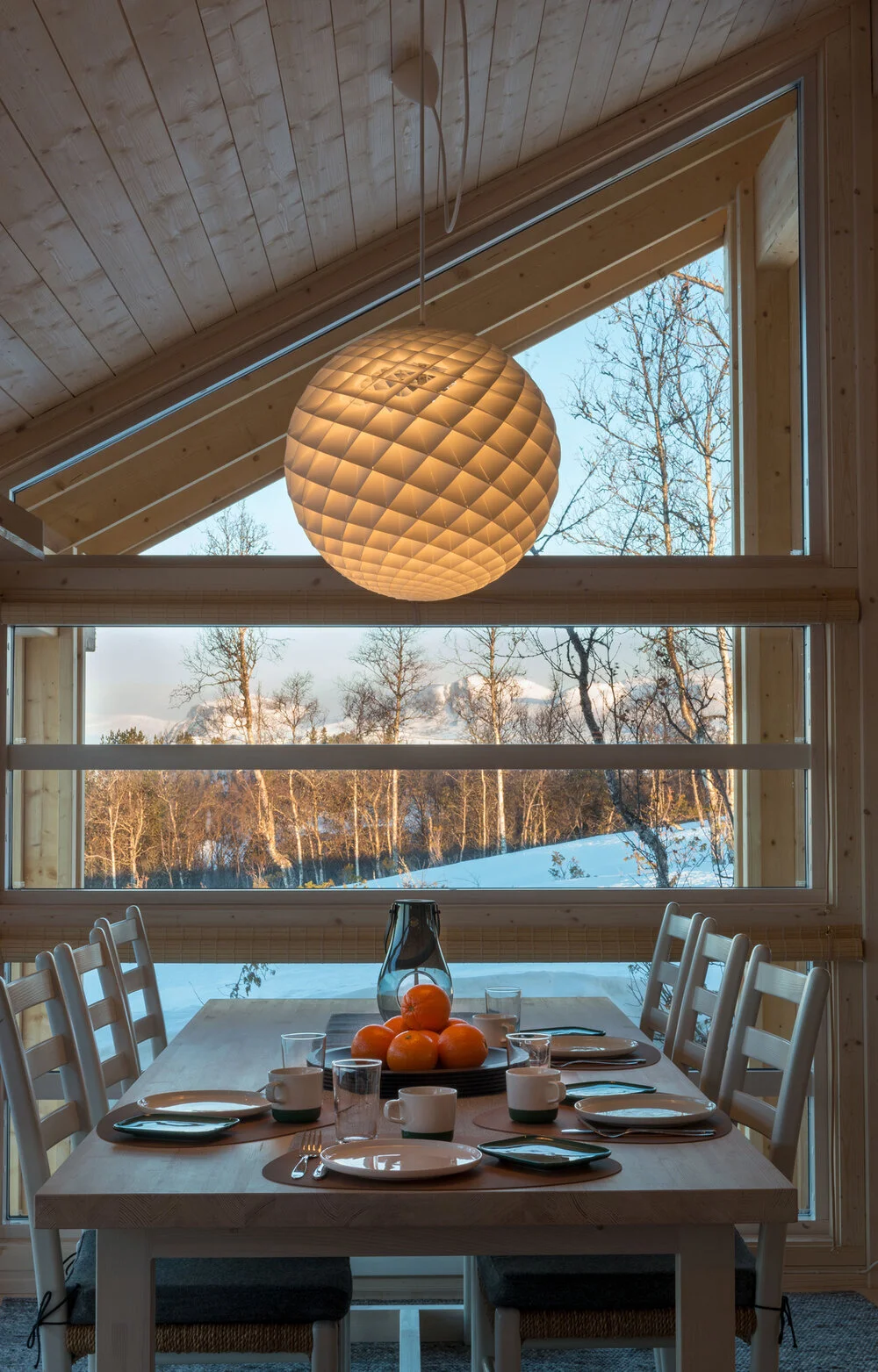 Interiør hytte, spisestue, Ålhytta