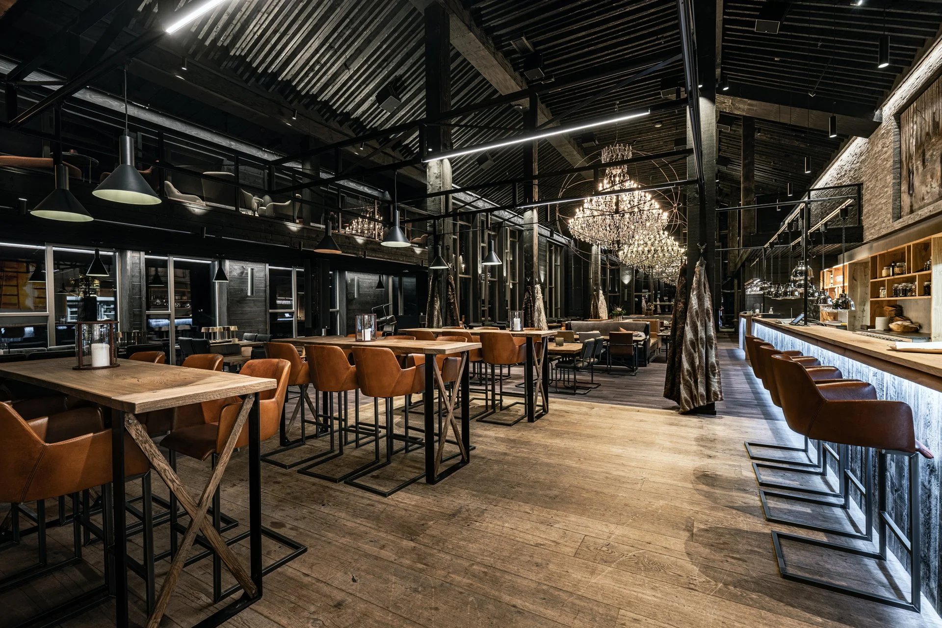 Interiør restaurant Skigaarden Hemsedal