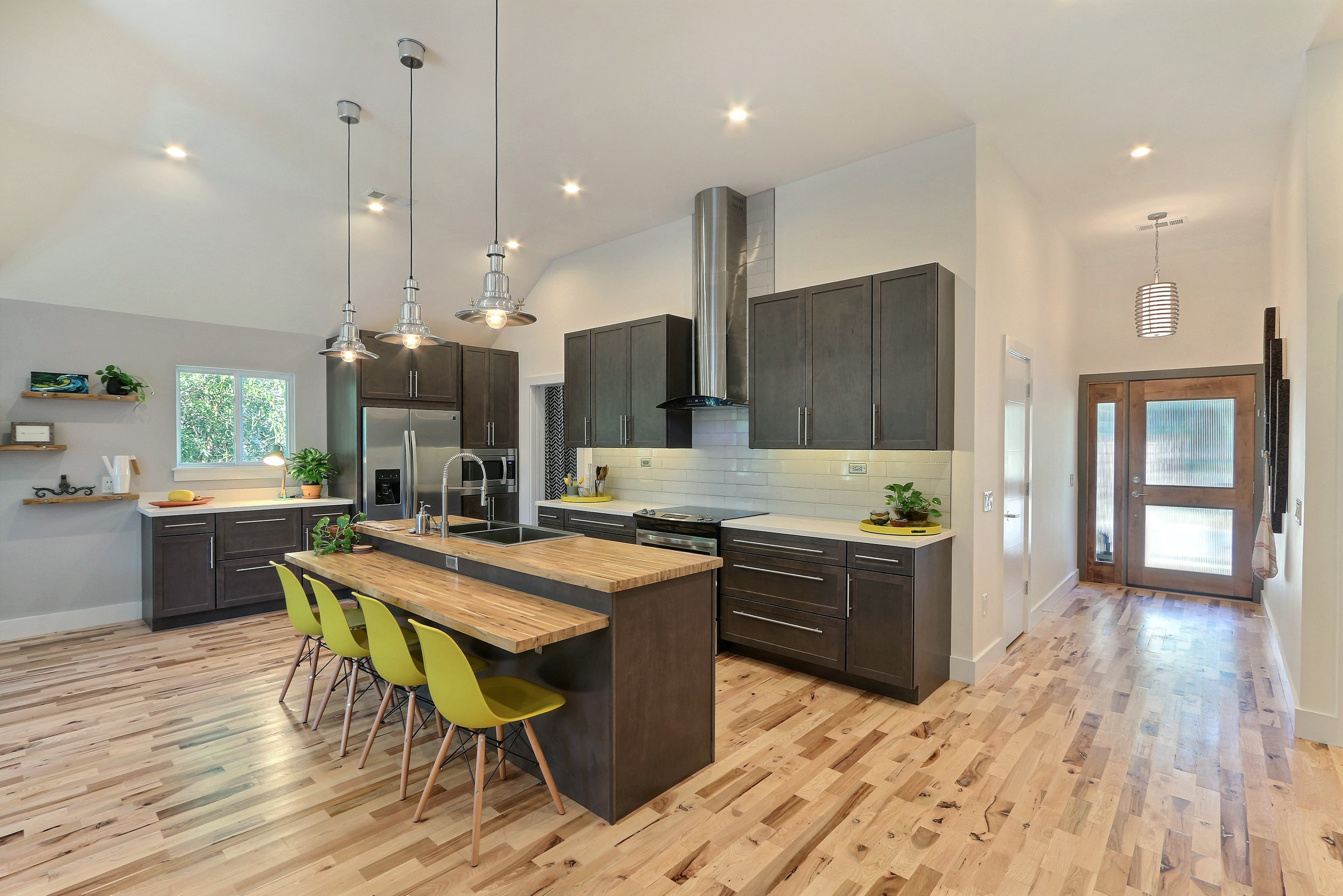 Kitchen1.jpg