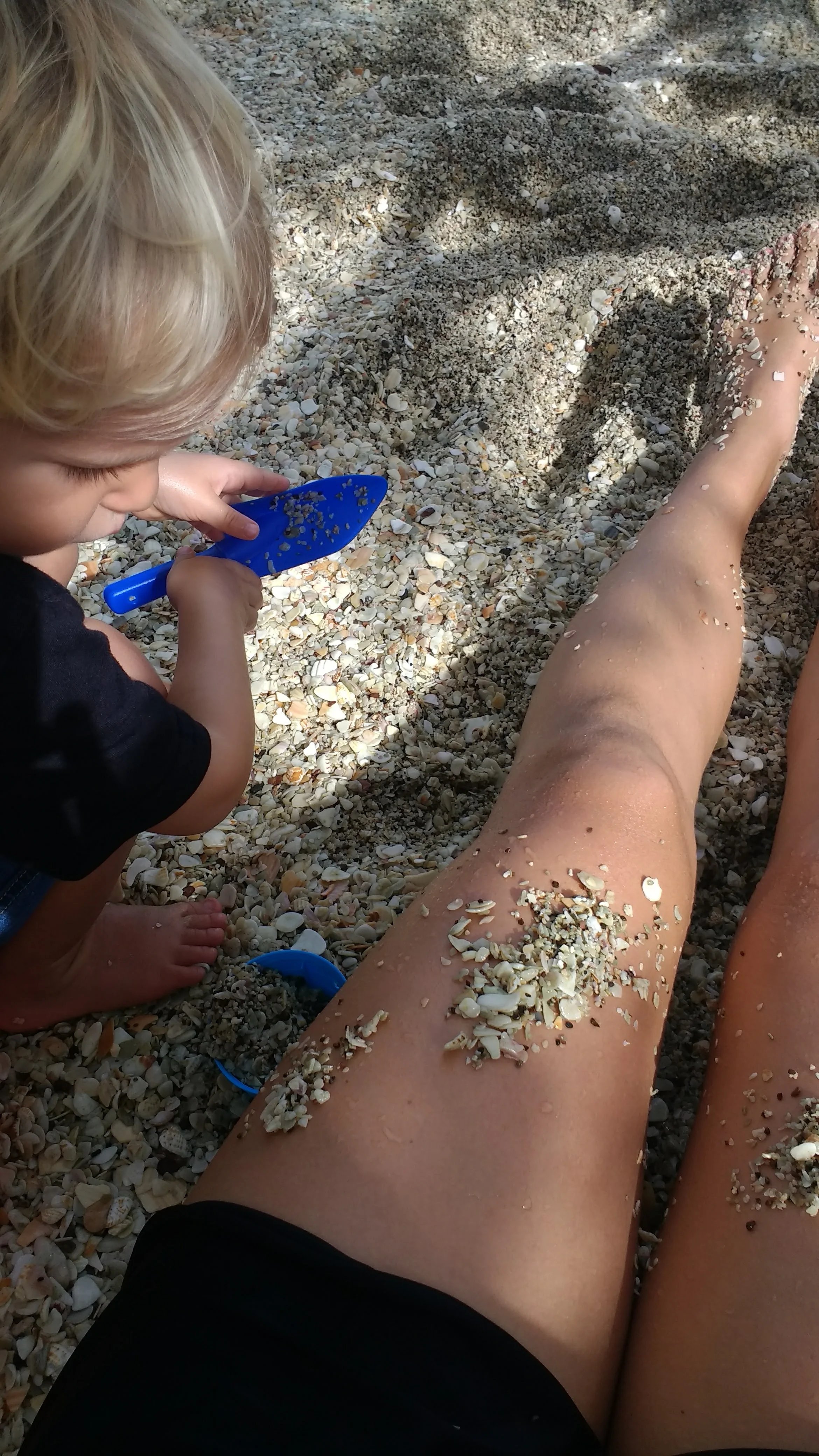 Playa Conchal. A beach made of shells. 