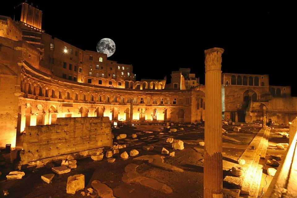 Mercati di Traiano: Viaggio in una storia di 2000 anni