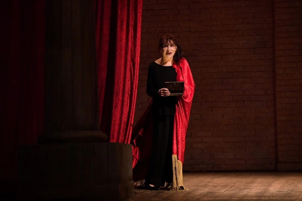 Adriana Asti 308-®FestivaldiSpoletoÔÇôph.MLAntonelli-AGF.jpg