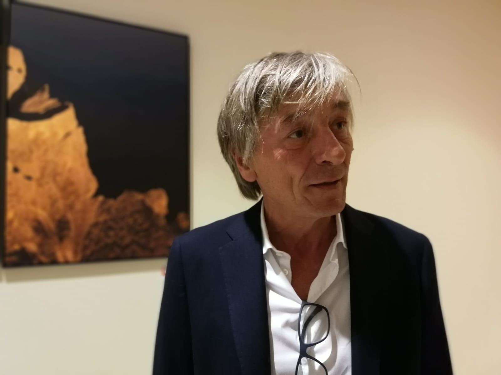 Georg Tappeiner ci parla della mostra e del suo rapporto con le Dolomiti. Foto di Rafael Belincanta.